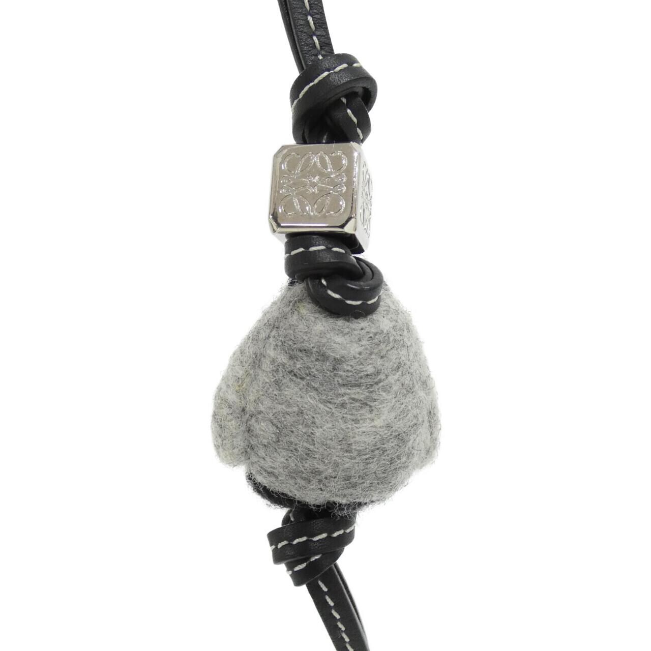 ロエベ ベビー ペンギン チャーム C621232X23 バッグチャーム