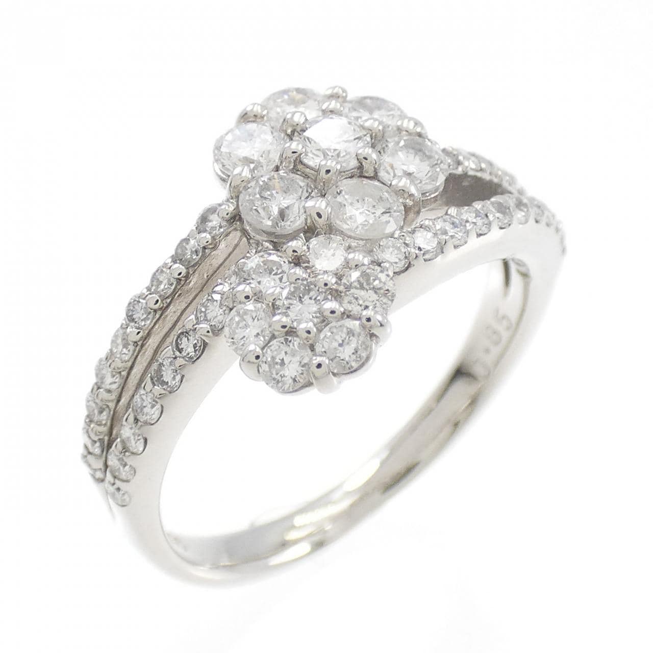 PT フラワー ダイヤモンド リング 0.85CT