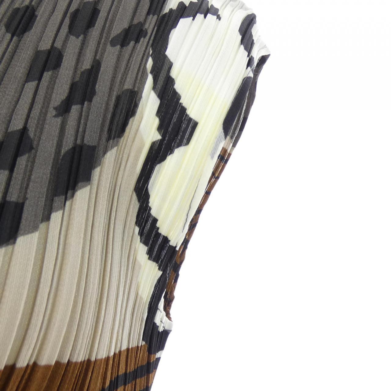 プリーツプリーズ PLEATS PLEASE PP73-JT684 9572075 トップス