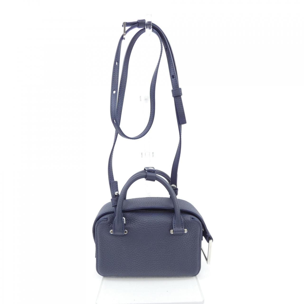 德尔沃DELVAUX
