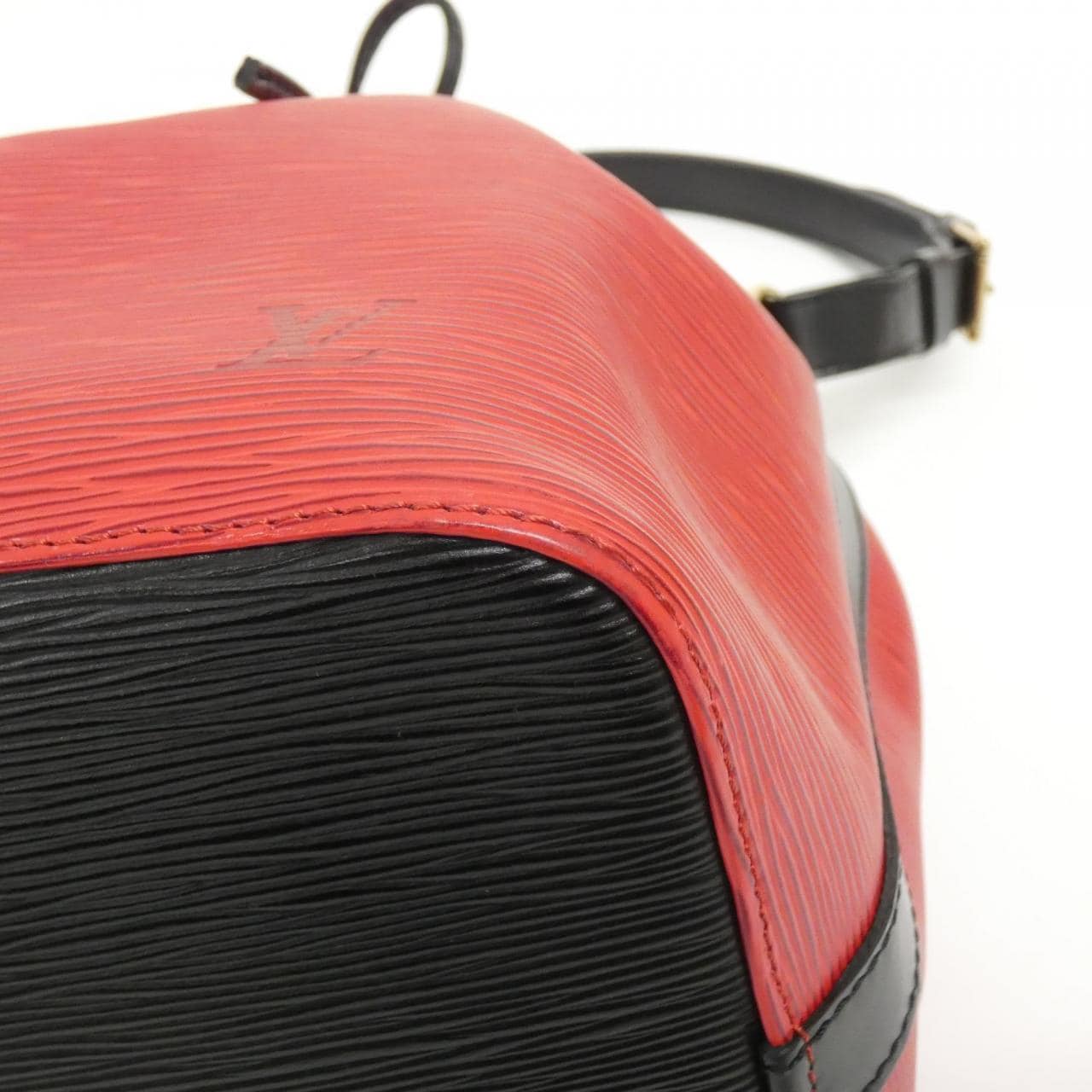 ルイヴィトン エピ プチ ノエ M44172 ショルダーバッグ