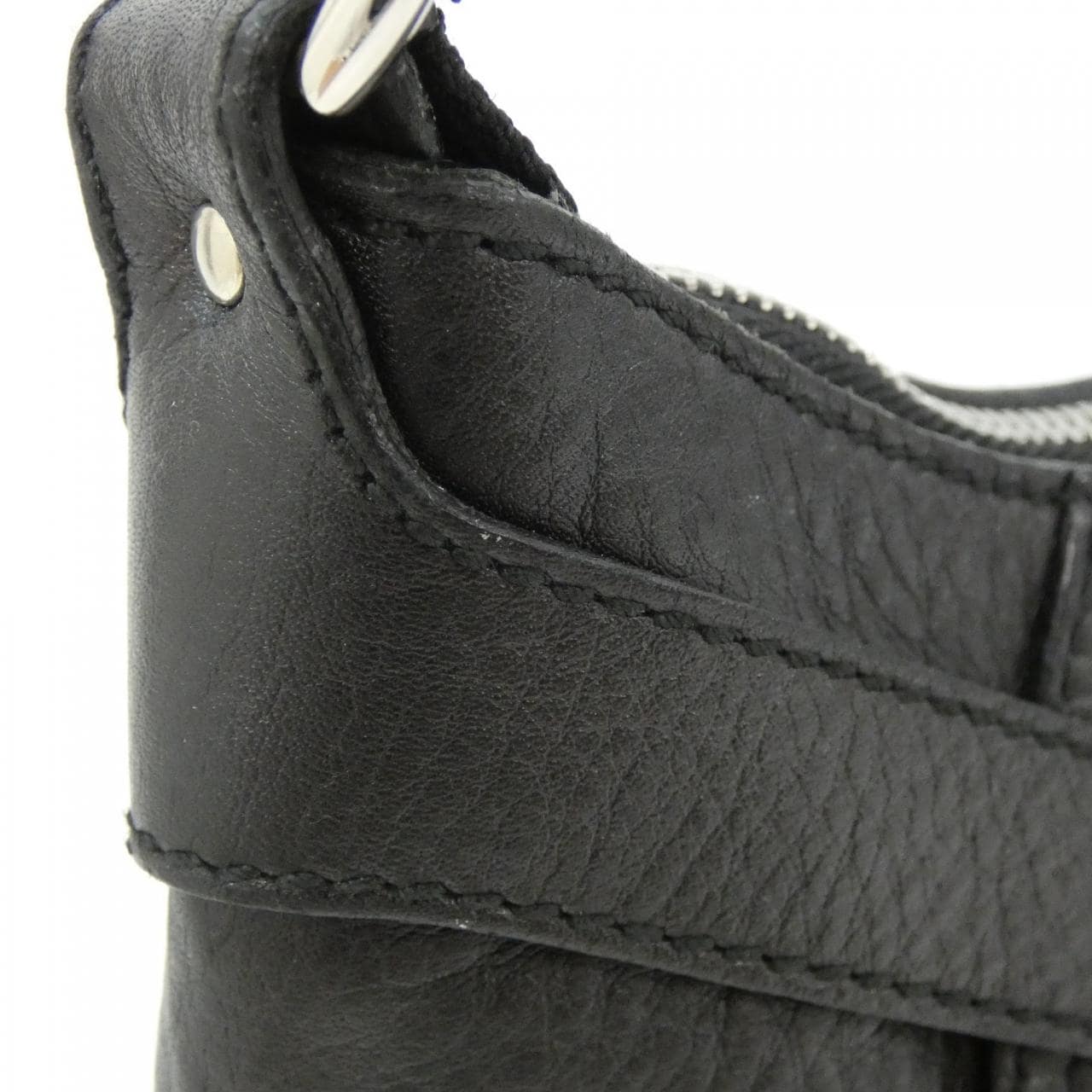 サルヴァトーレフェラガモ 21 5799 ショルダーバッグ