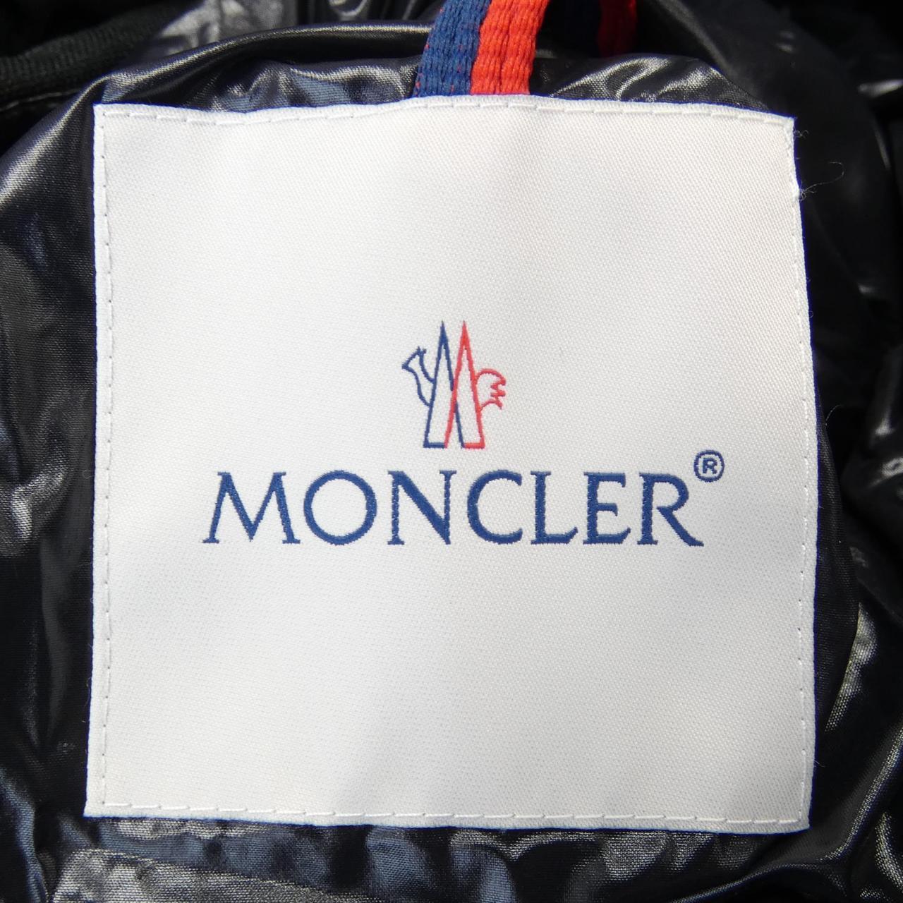 モンクレール MONCLER ダウンジャケット