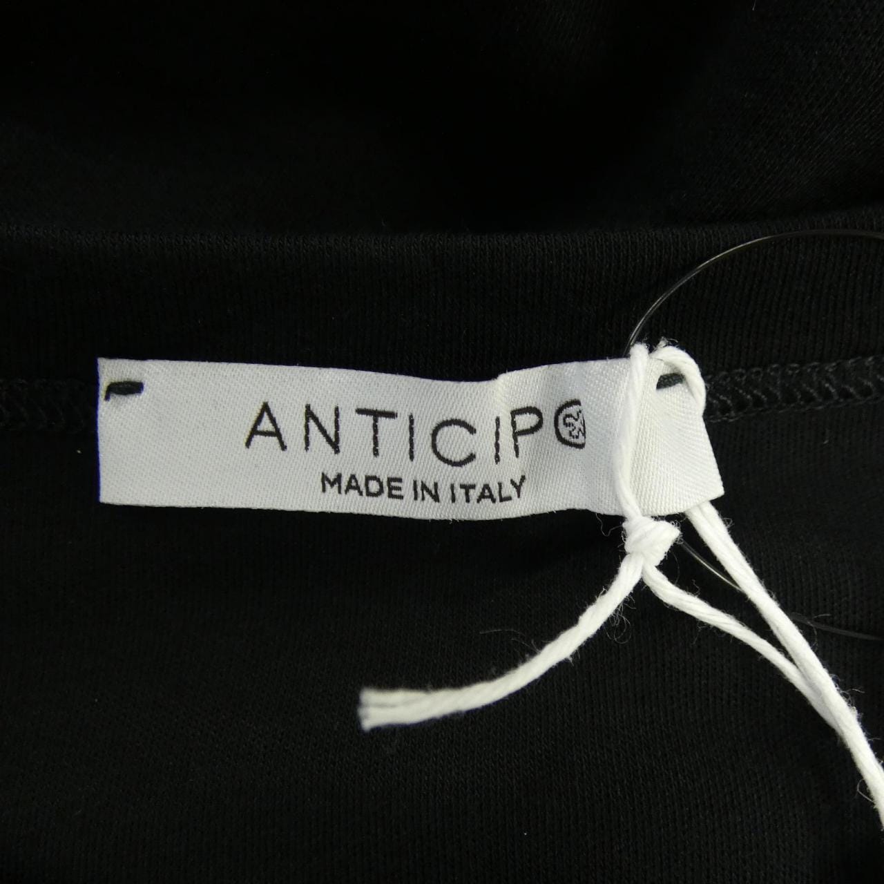 アンティーチポ ANTICIPO Tシャツ