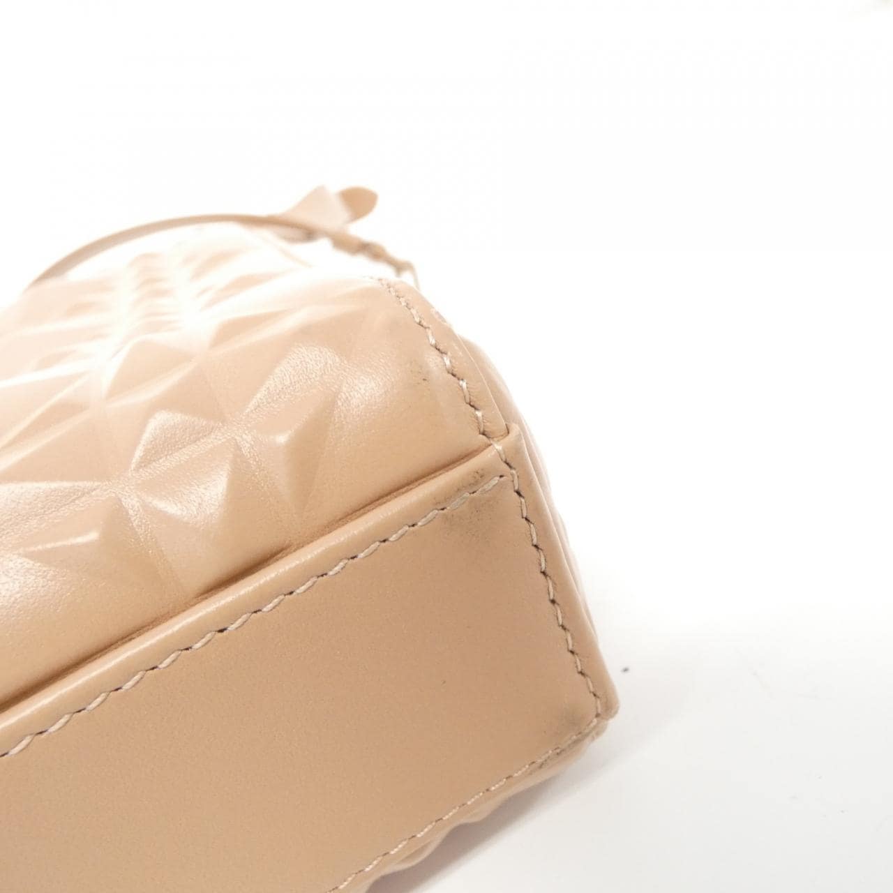 Christian DIOR Lady D Joy 中号 M0540INEA 包