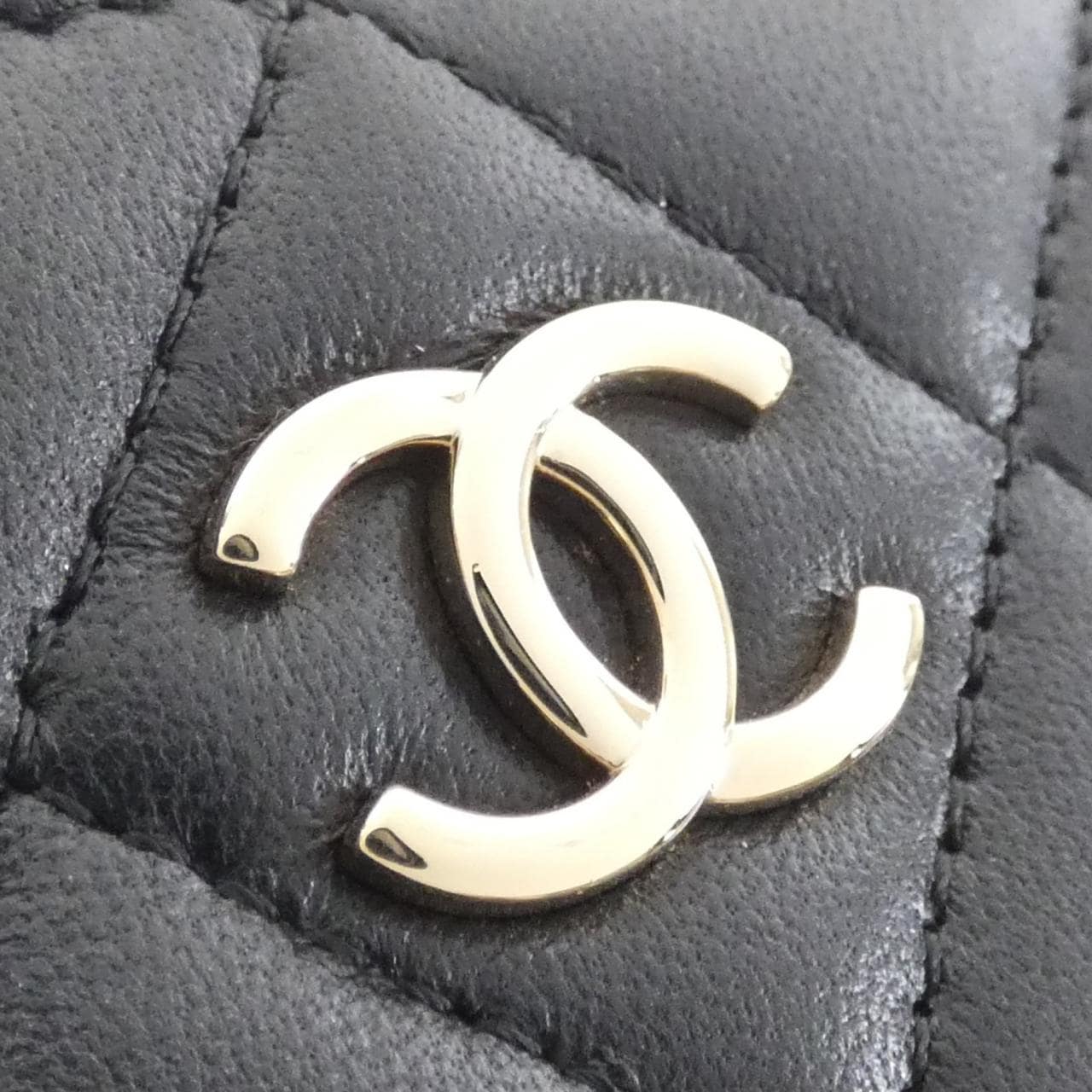 CHANEL AP2199 bag