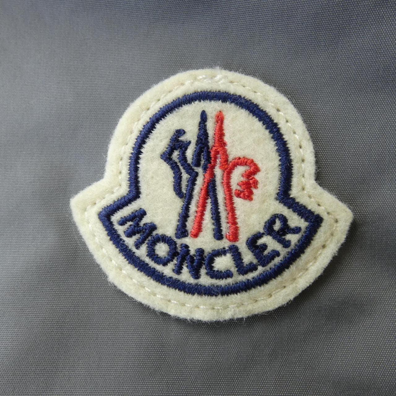 モンクレール MONCLER ブルゾン