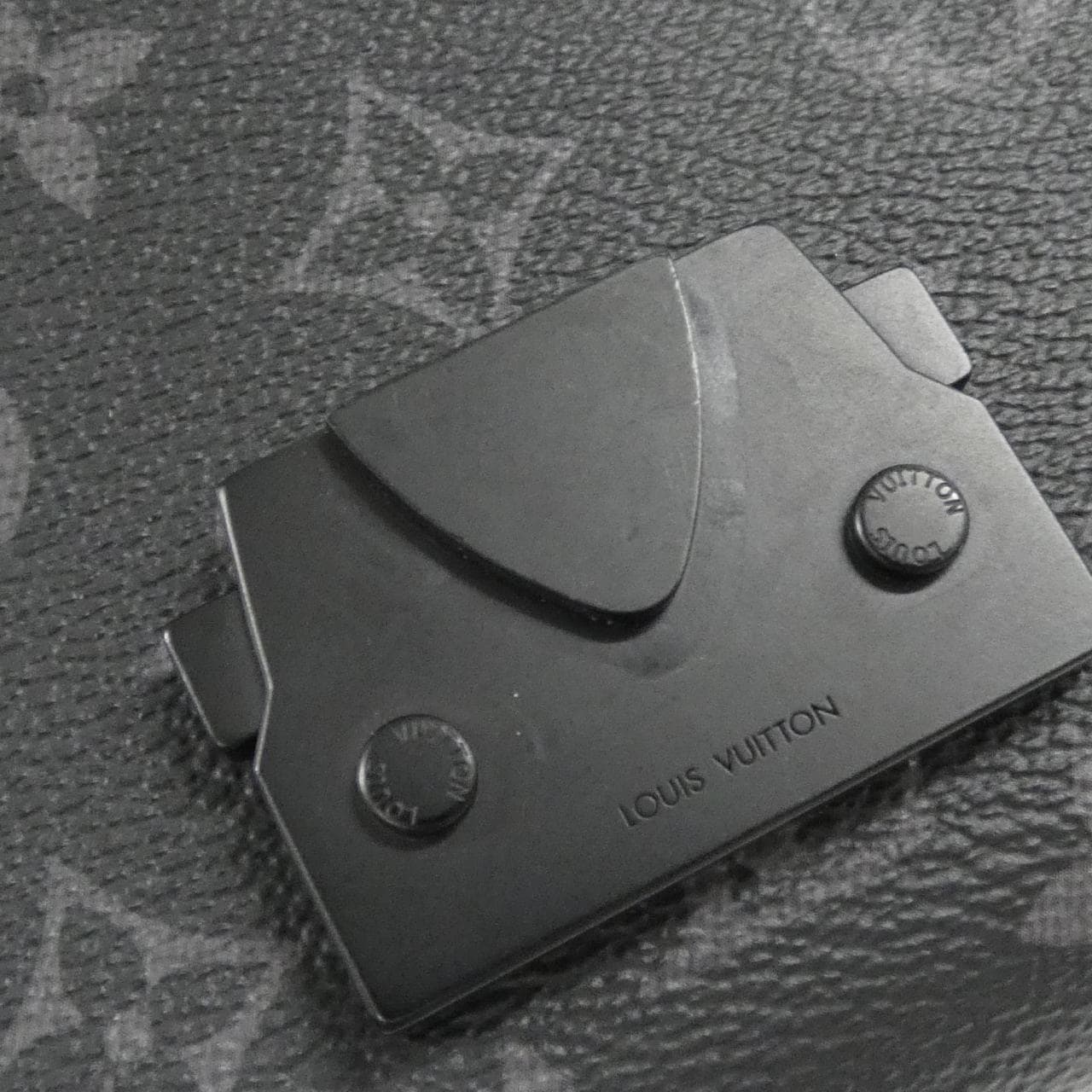 ルイヴィトン モノグラム エクリプス Sケープ メッセンジャー M46794 ショルダーバッグ