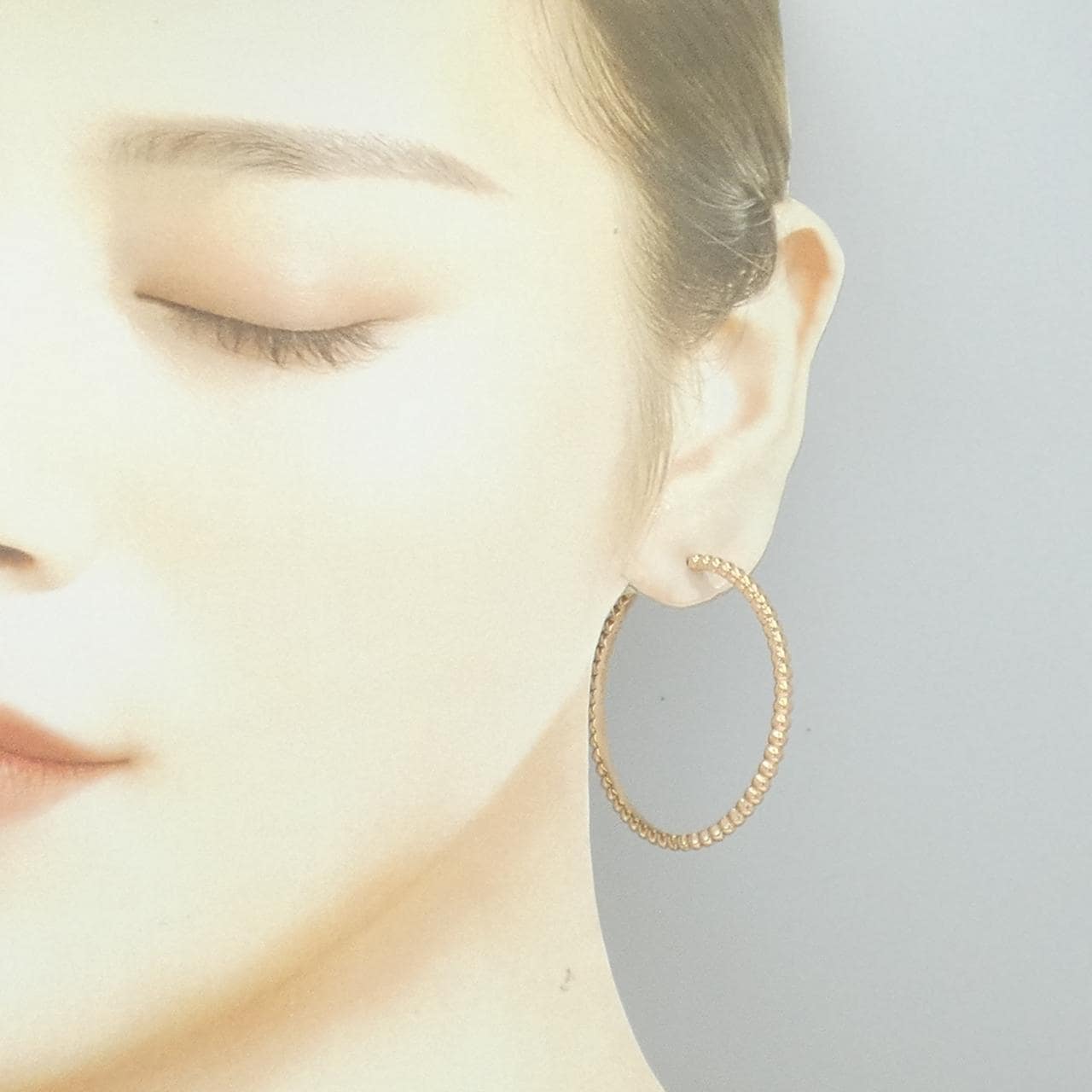 ヴァンクリーフ&アーペル ペルレ フープピアス ミディアム ピアス