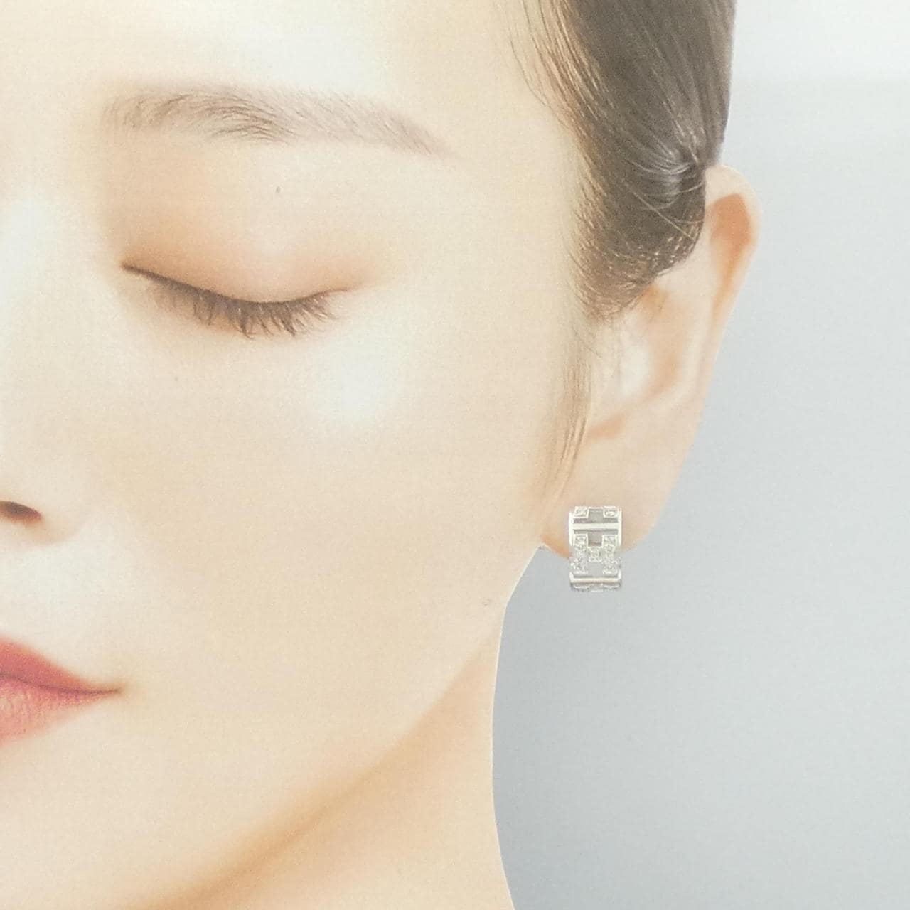 K18WG ダイヤモンド ピアス 0.24CT