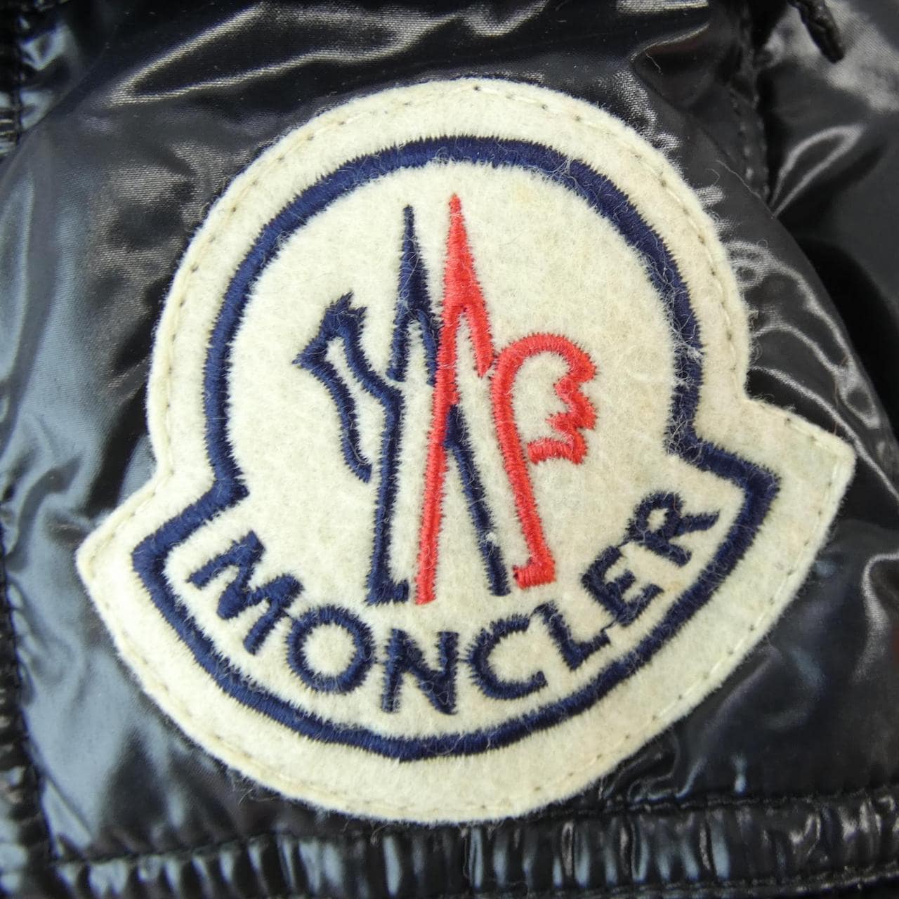 モンクレール MONCLER ダウンジャケット