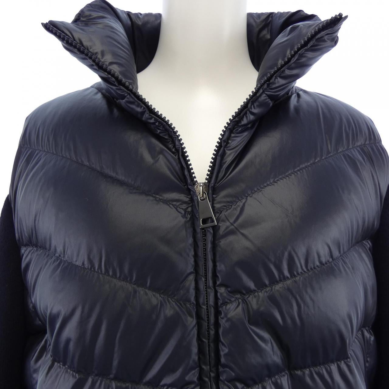 モンクレール MONCLER 20939B00012 ダウンジャケット