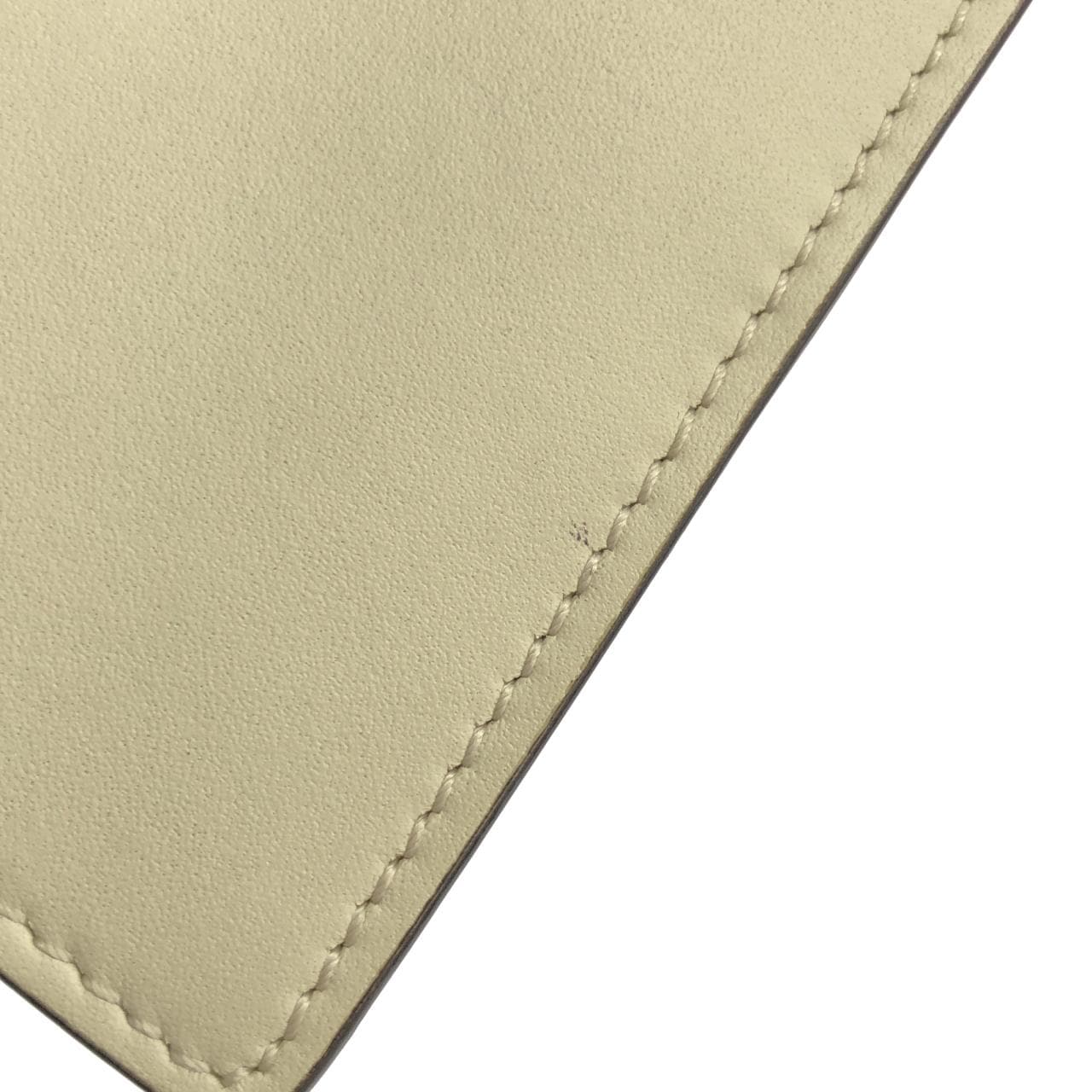 グッチ SYLVIE 494646 CWLSG ショルダーバッグ