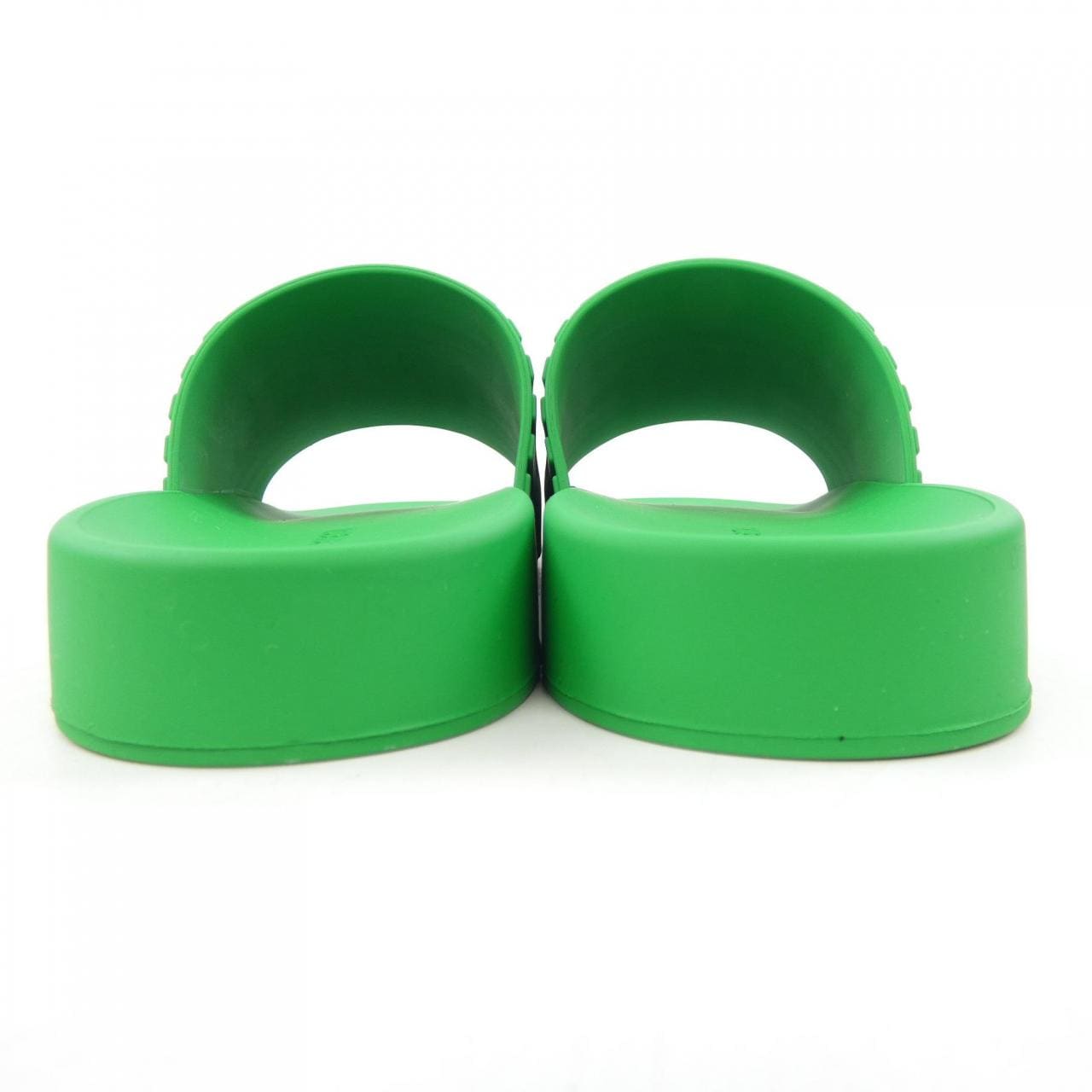 ボッテガヴェネタ BOTTEGA VENETA 690039 V1O60 サンダル