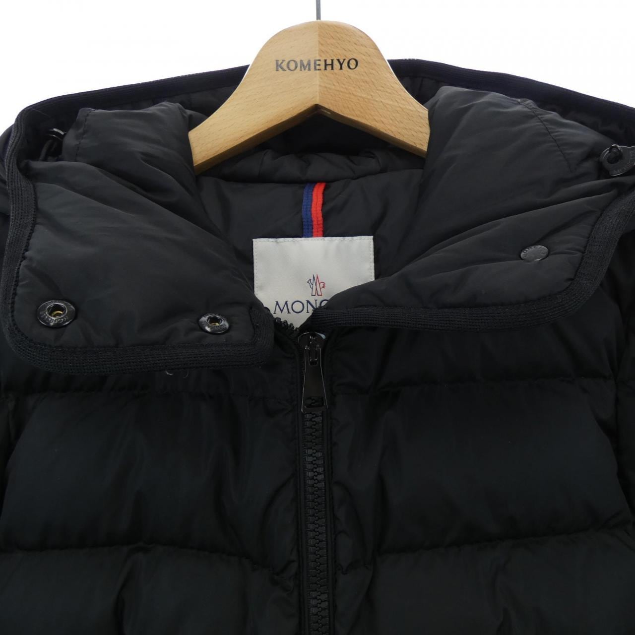 モンクレール MONCLER BETULA ダウンジャケット