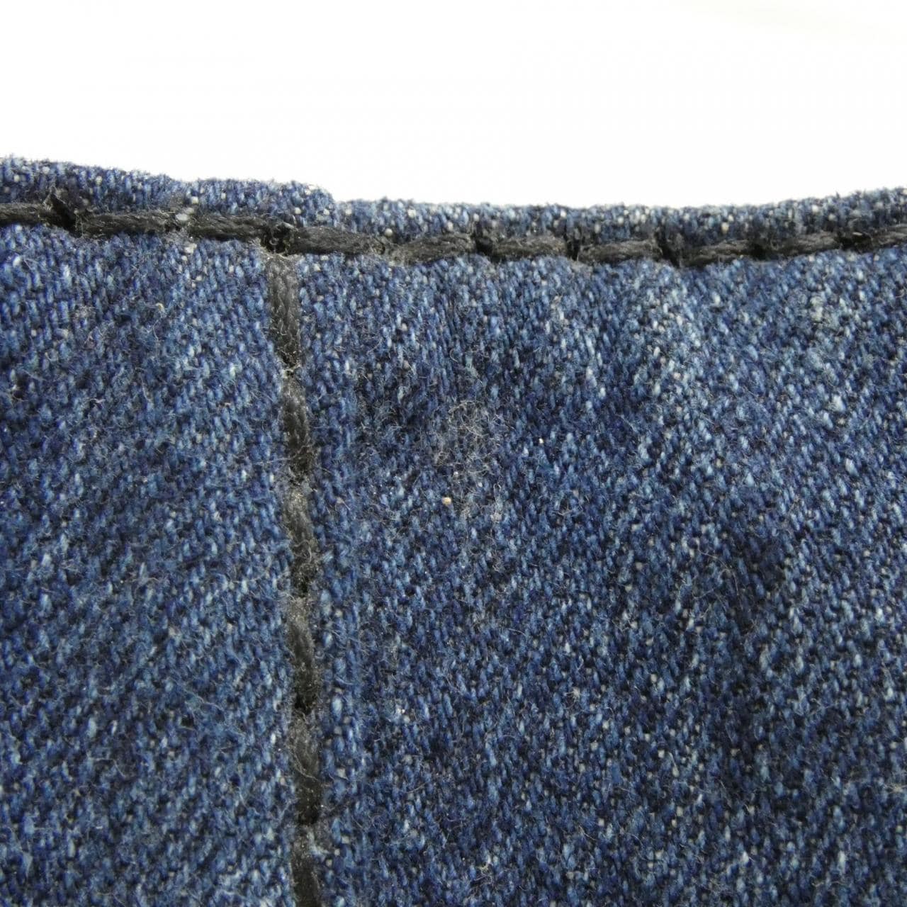 Prada Canapa B1872B包