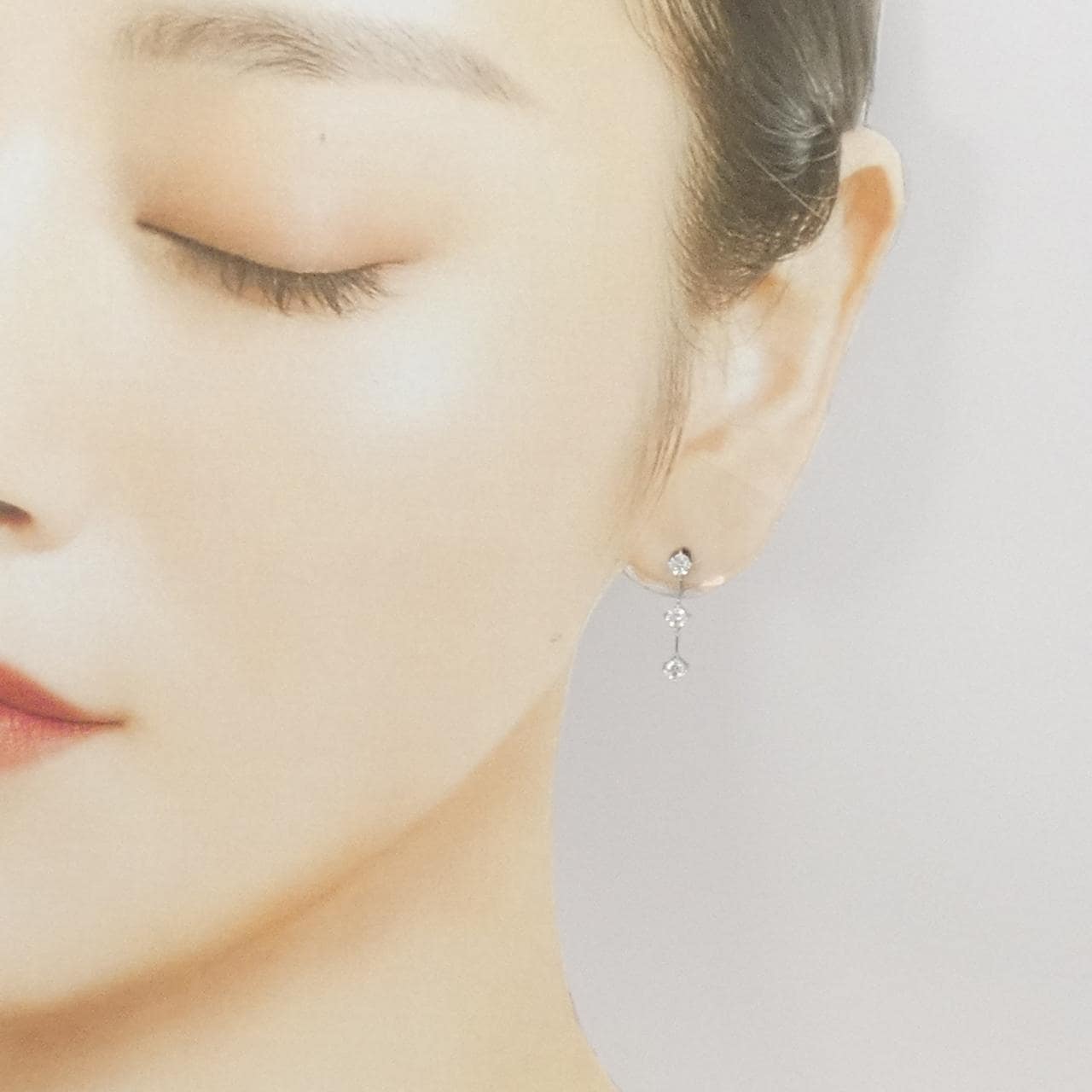 K14WG Three Stone Diamond Earrings 0.50CT