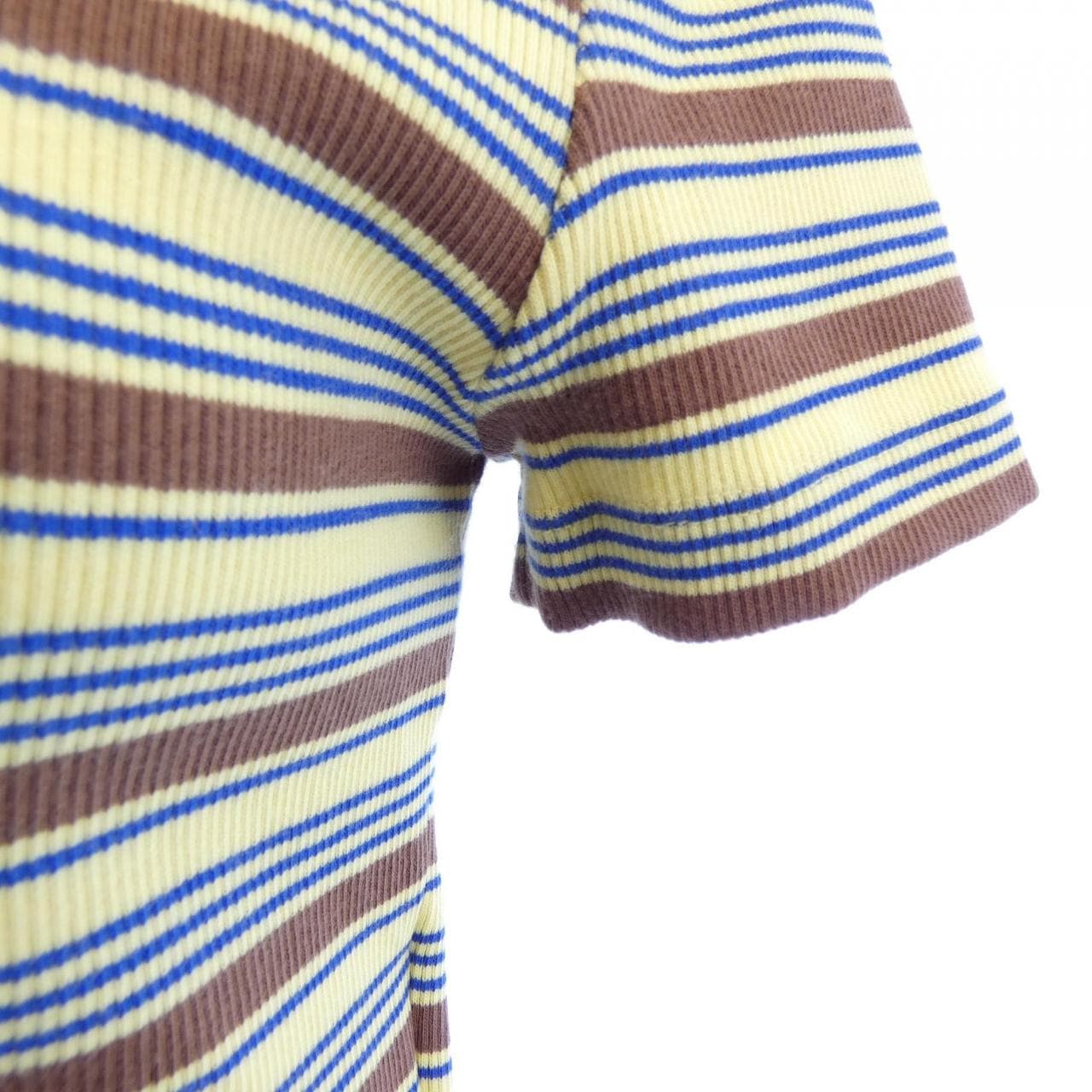 フェンディ FENDI FS8110 AW88 Tシャツ