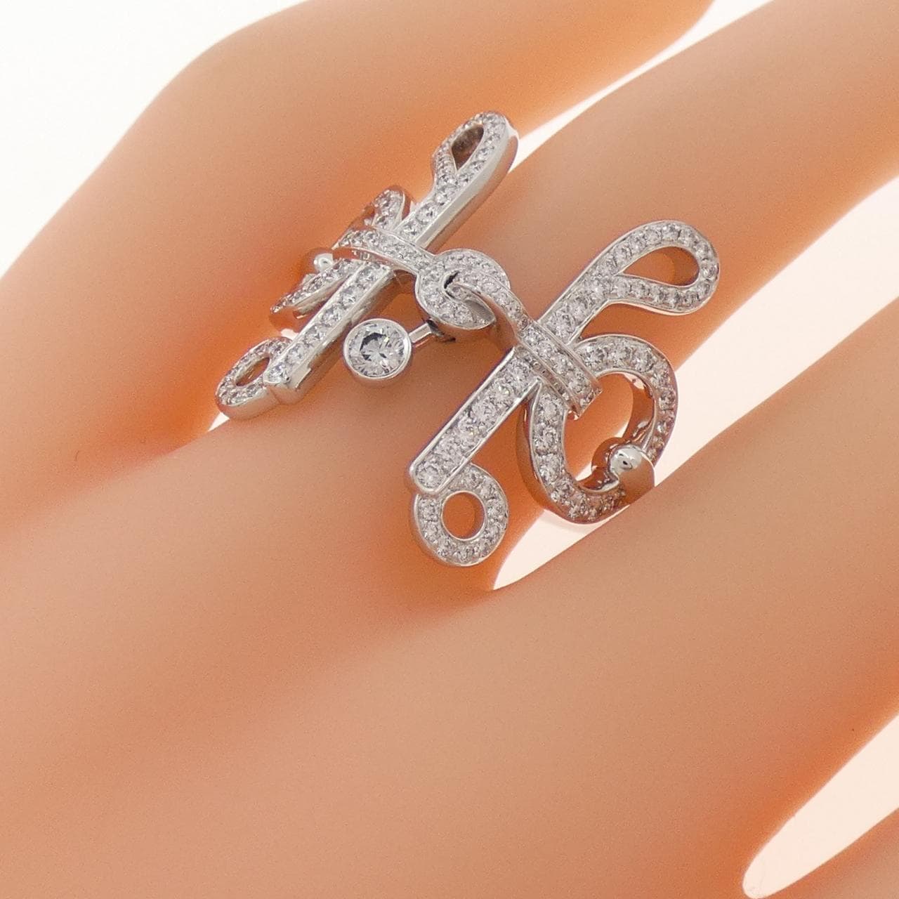 エルメス ダイヤモンド リング 0.72CT