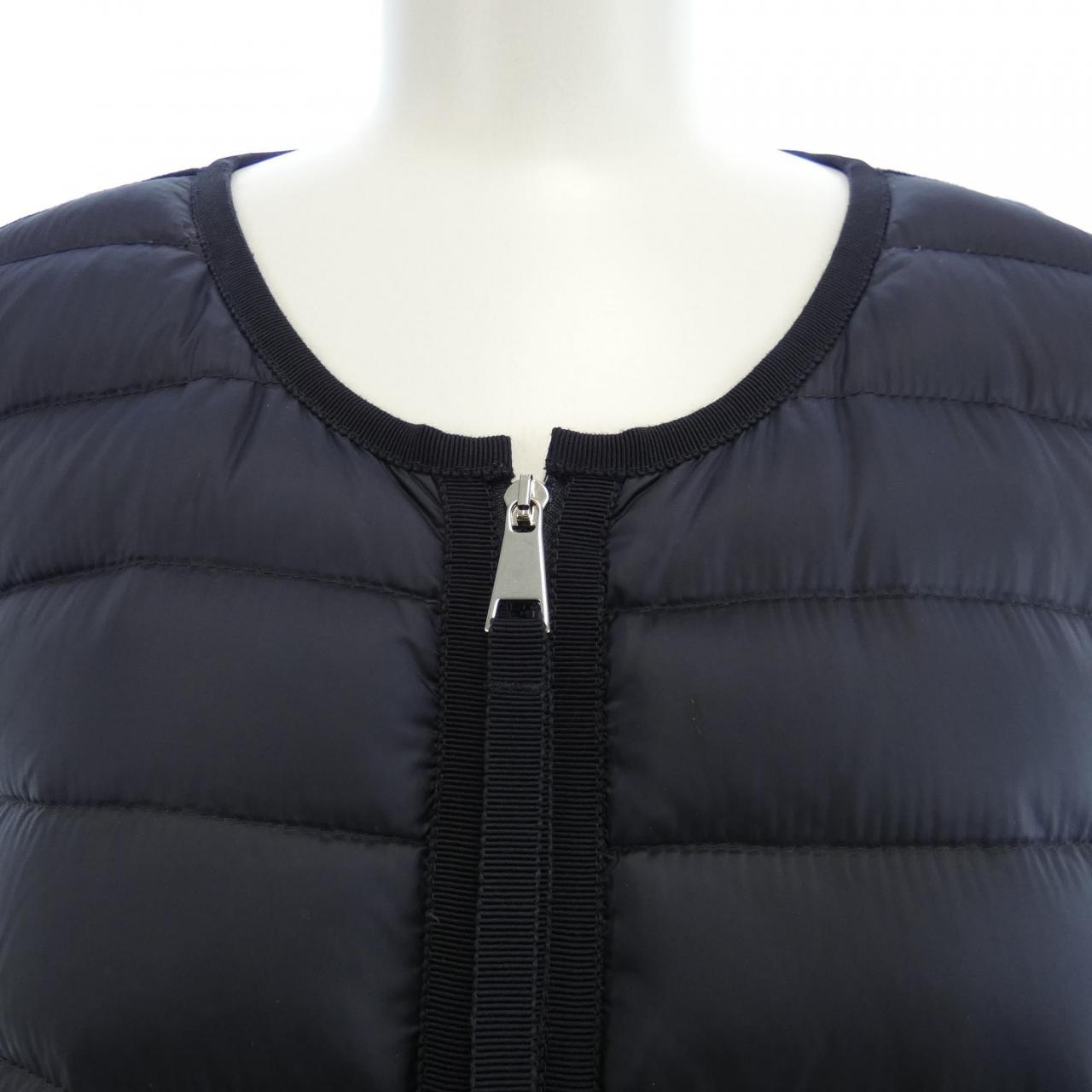 モンクレール MONCLER 10939483100 ダウンジャケット