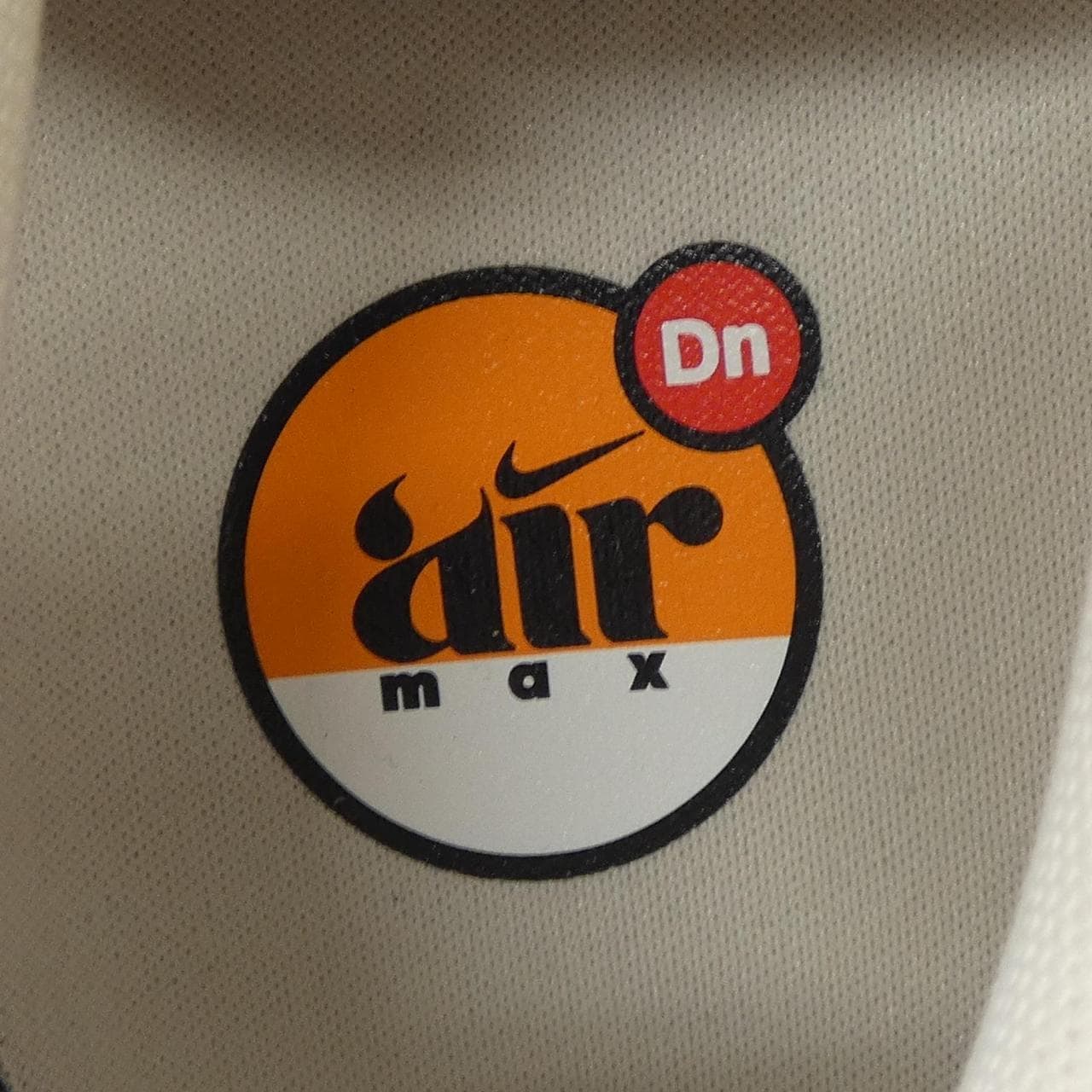 ナイキ NIKE FJ3145-101 スニーカー