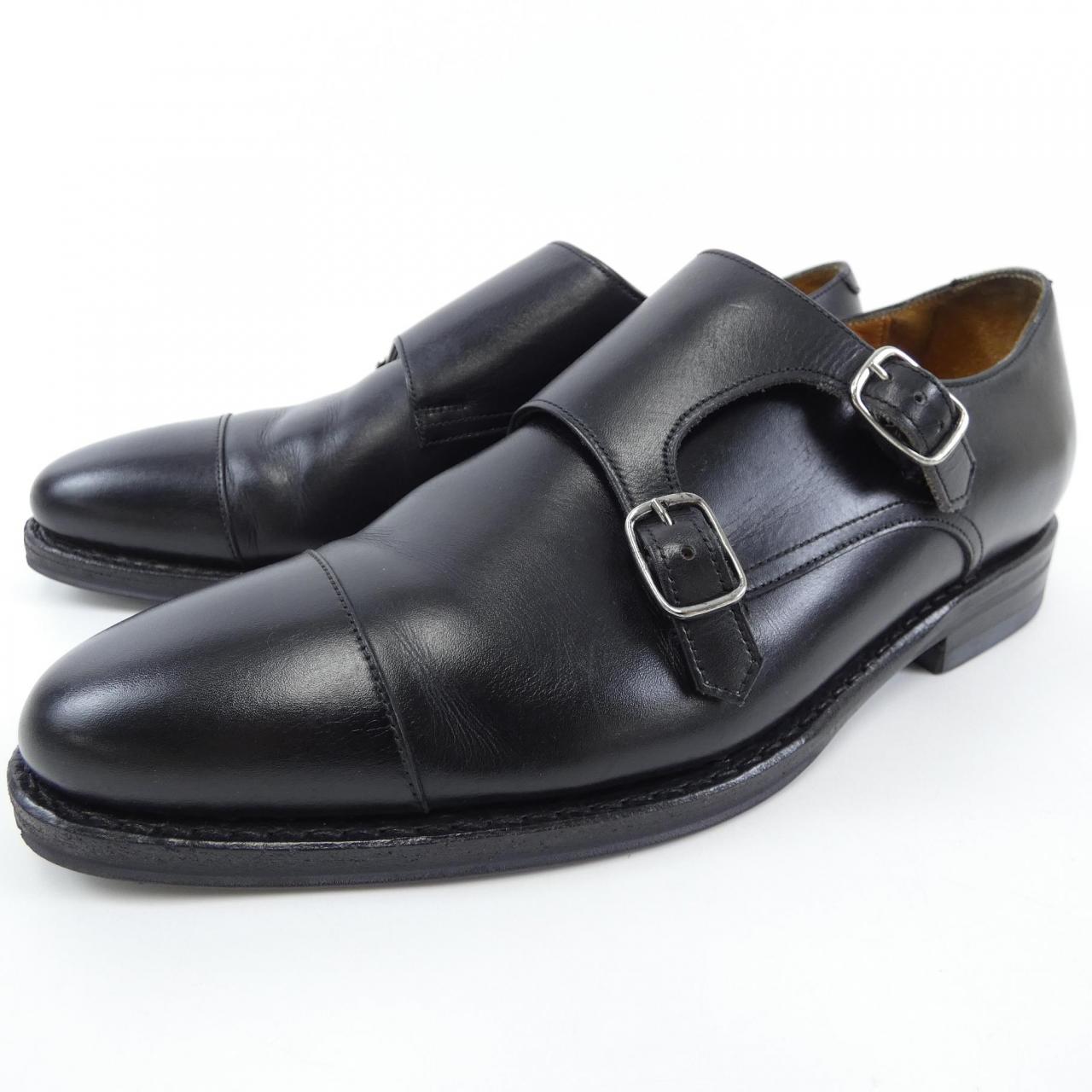 JALAN SRIWIJAYA dress shoes