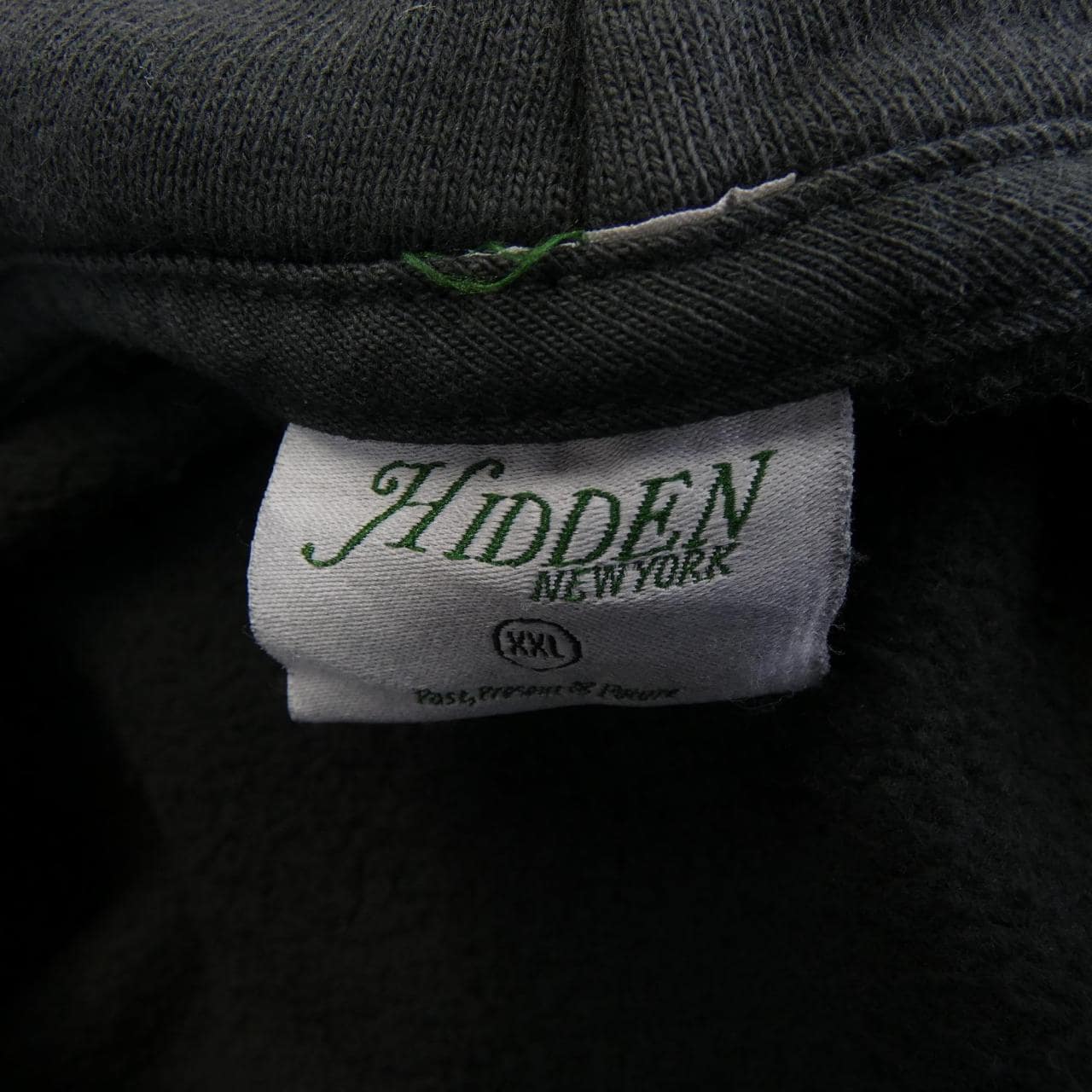 HIDDEN NEW YORK パーカー