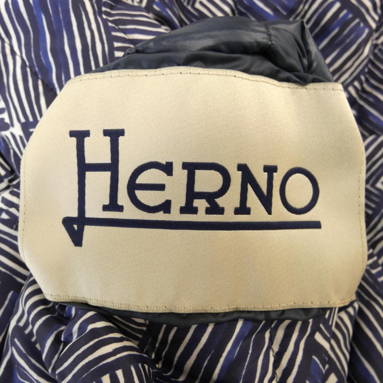 ヘルノ Herno ダウンベスト
