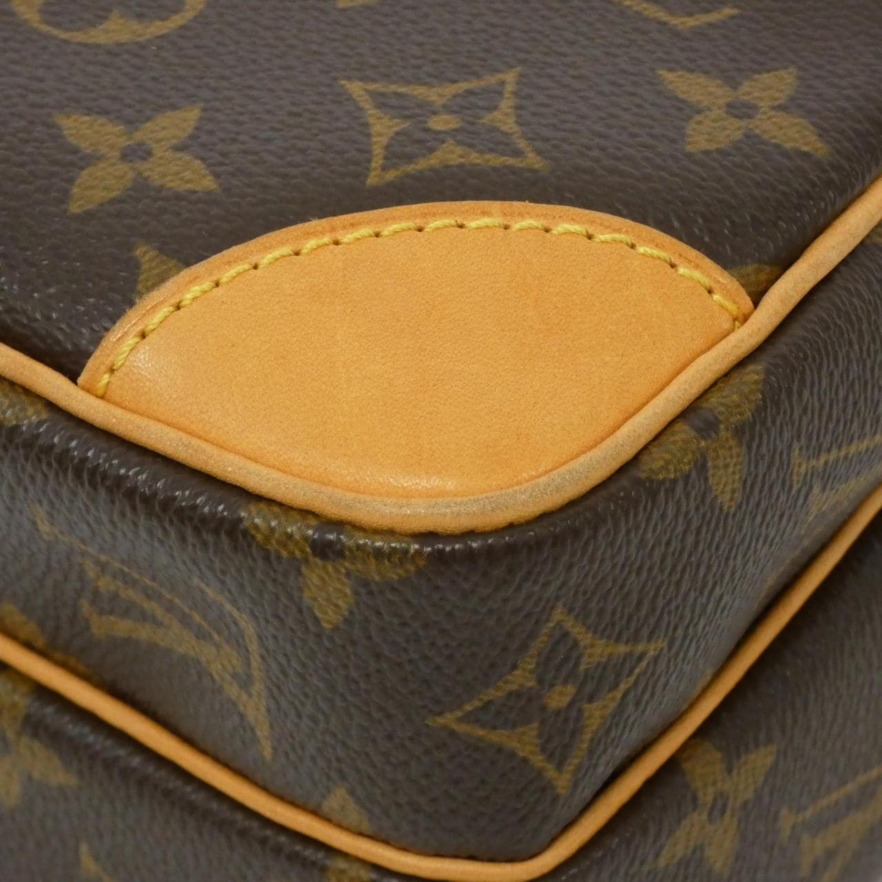 LOUIS VUITTON Monogram Amazon M45236 單肩包