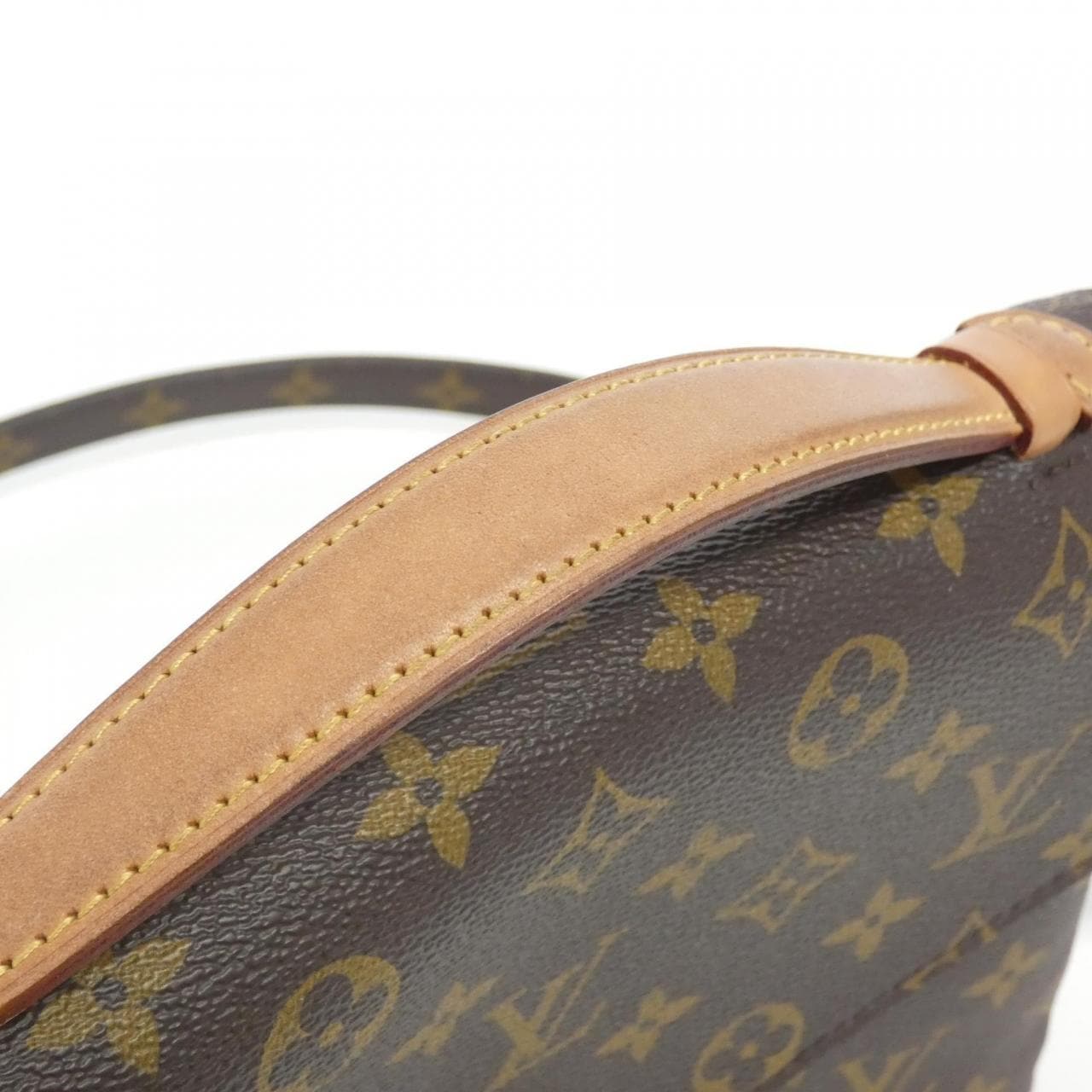 LOUIS VUITTON Monogram Pochette Metis 中型包 M44875