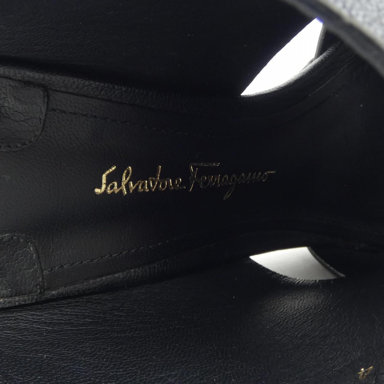 サルヴァトーレフェラガモ SALVATORE FERRAGAMO DS 56104 サンダル