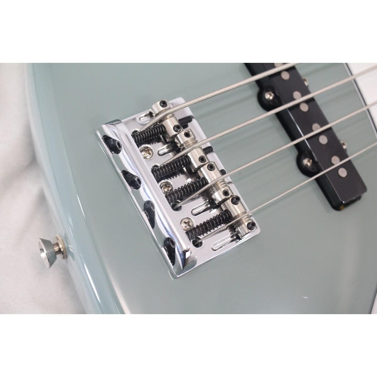 ＦＥＮＤＥＲ　　ＡＭ　ＰＲＯＦＥＳＳＩＯＮＡＬ　ＪＡＺＺ　ＢＡＳＳ