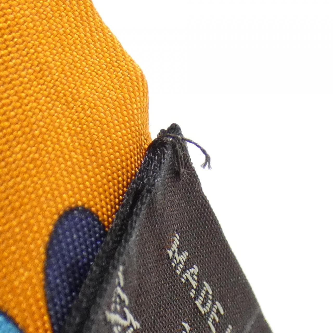 HERMES PAURES DES MAHARAJAS Twilly 063254S 围巾