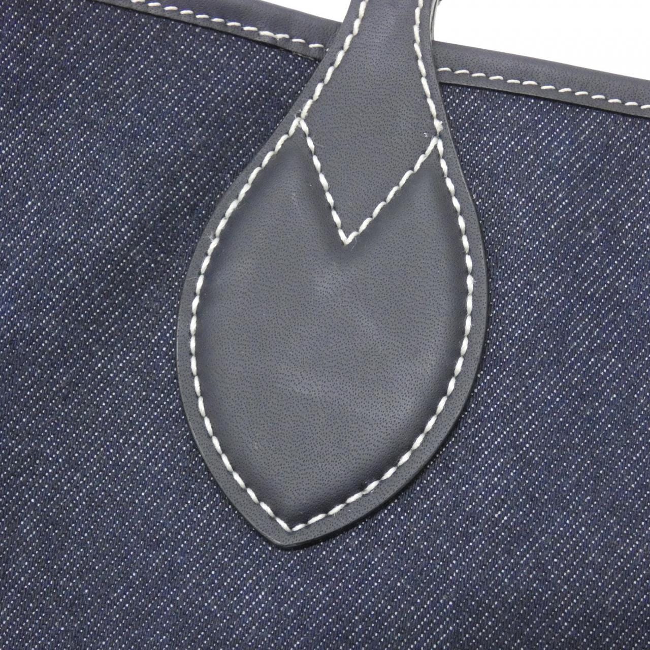 グッチ GUCCI TOTISSIMA 820481 FAD3J バッグ