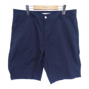 メゾンキツネ MAISON KITSUNE ショートパンツ