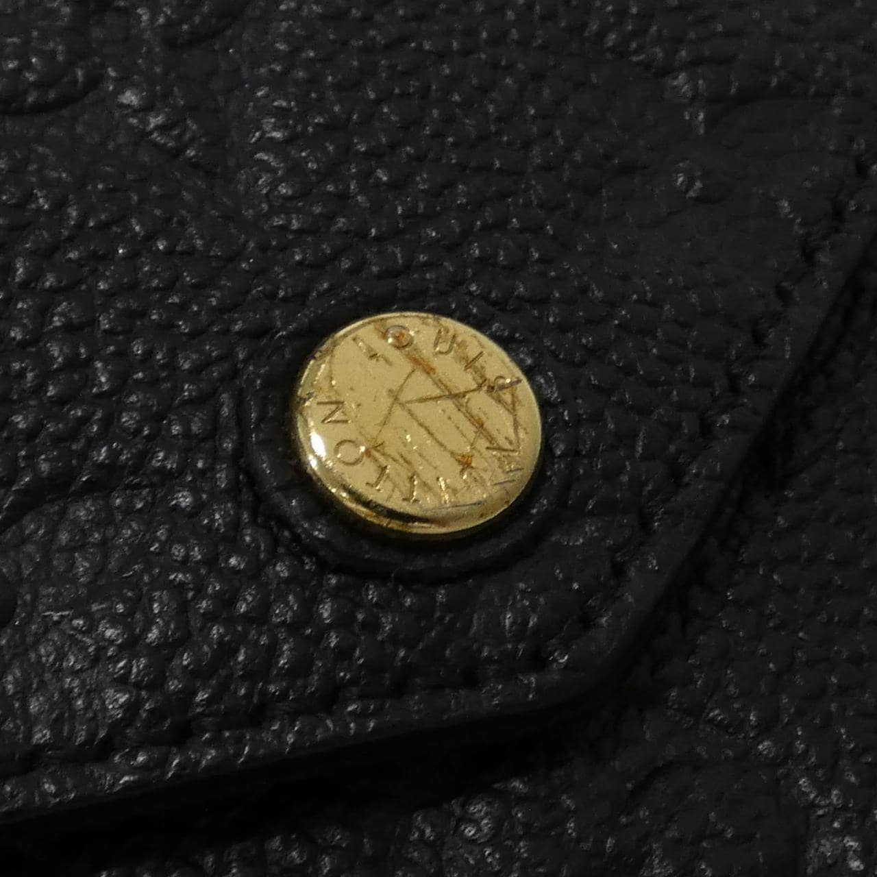 LOUIS VUITTON Monogram Empreinte Félicie M64064 单肩包