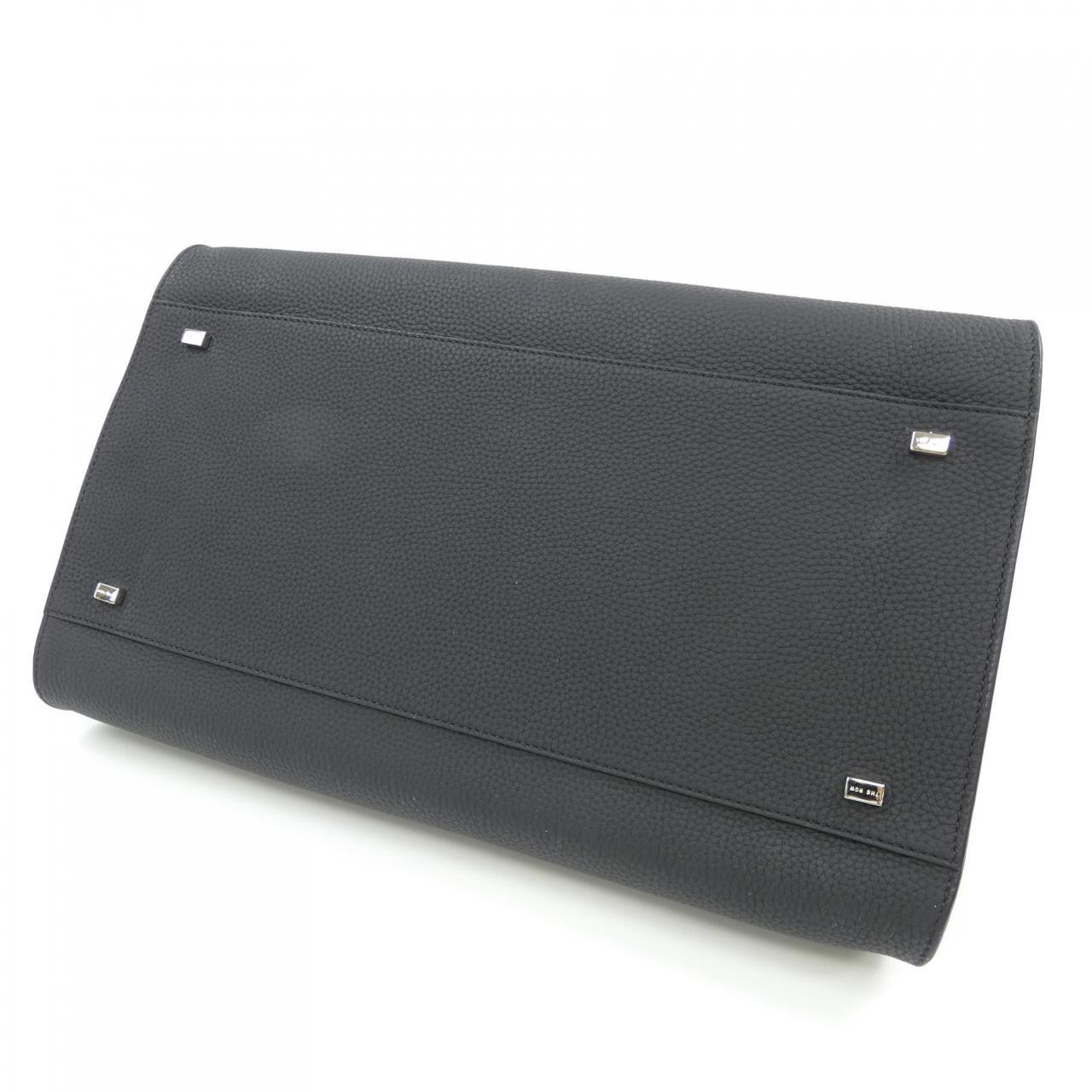 ザロウ THE ROW BAG