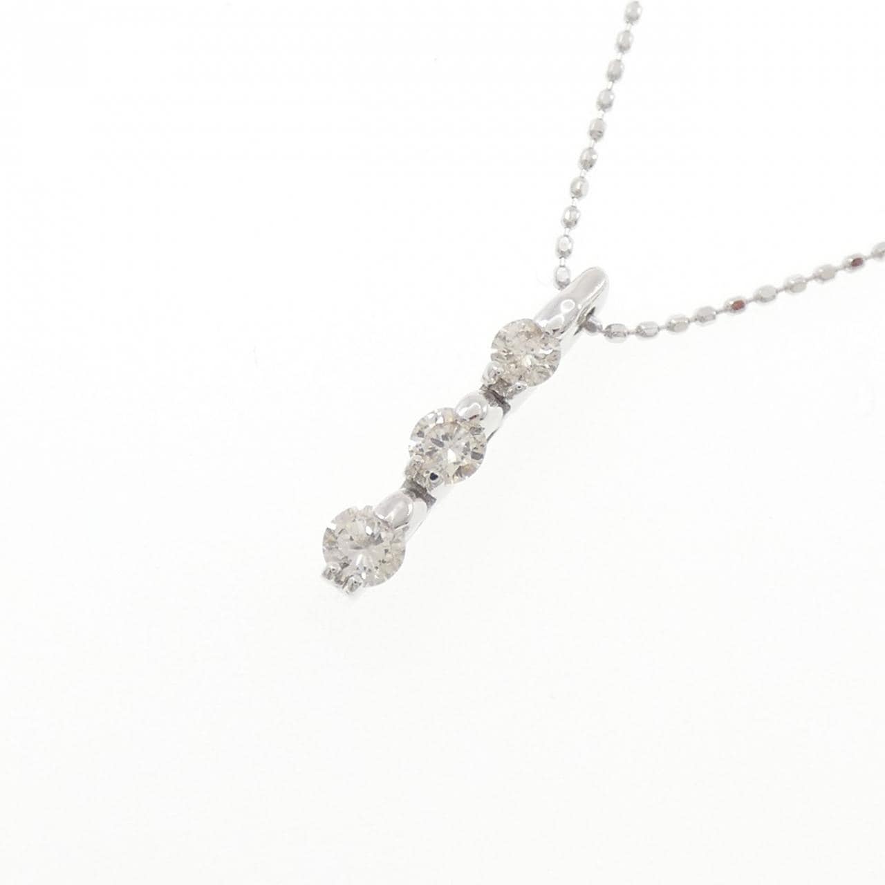 K18WG スリーストーン ダイヤモンド ネックレス 0.30CT