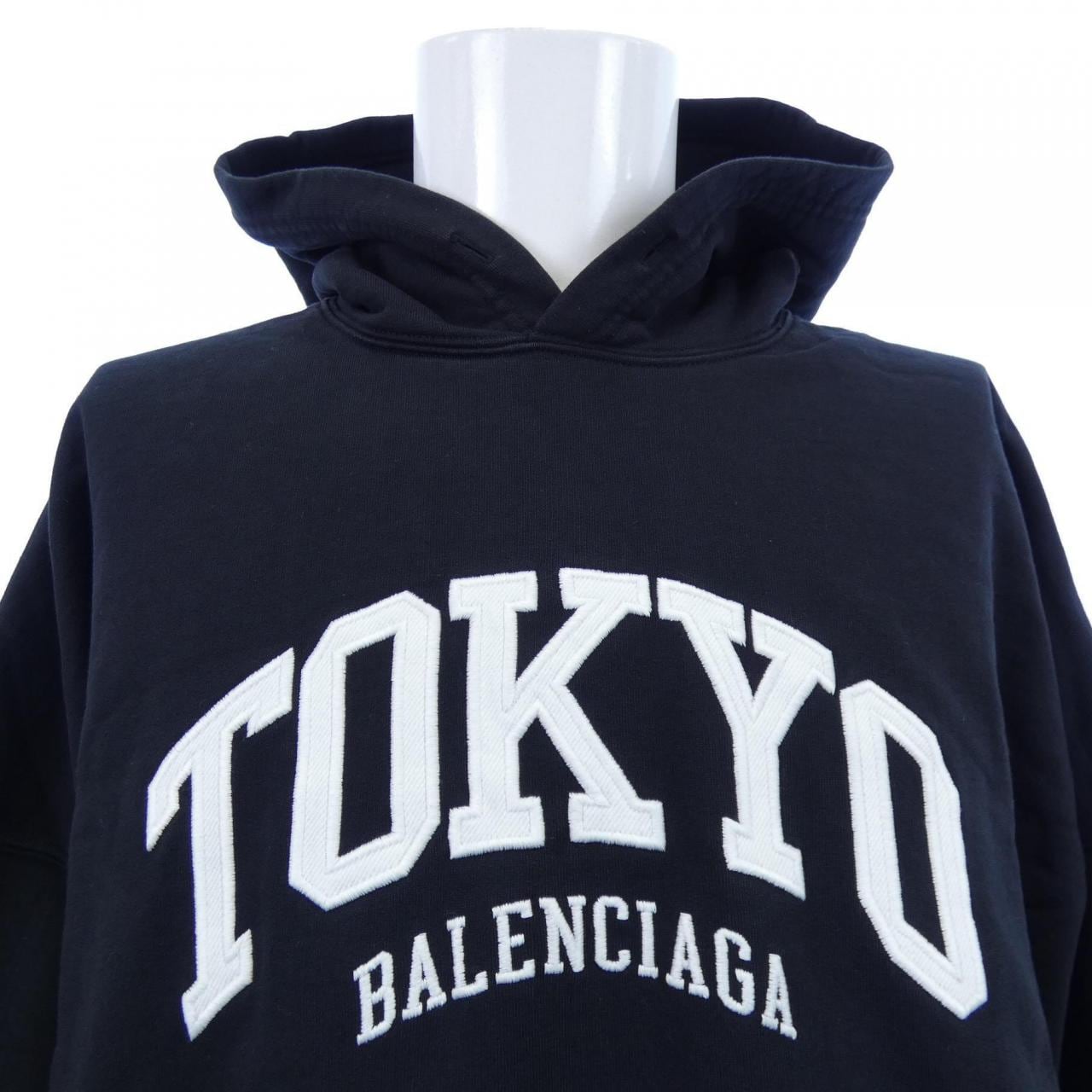 バレンシアガ BALENCIAGA 674986 TLVK7 パーカー