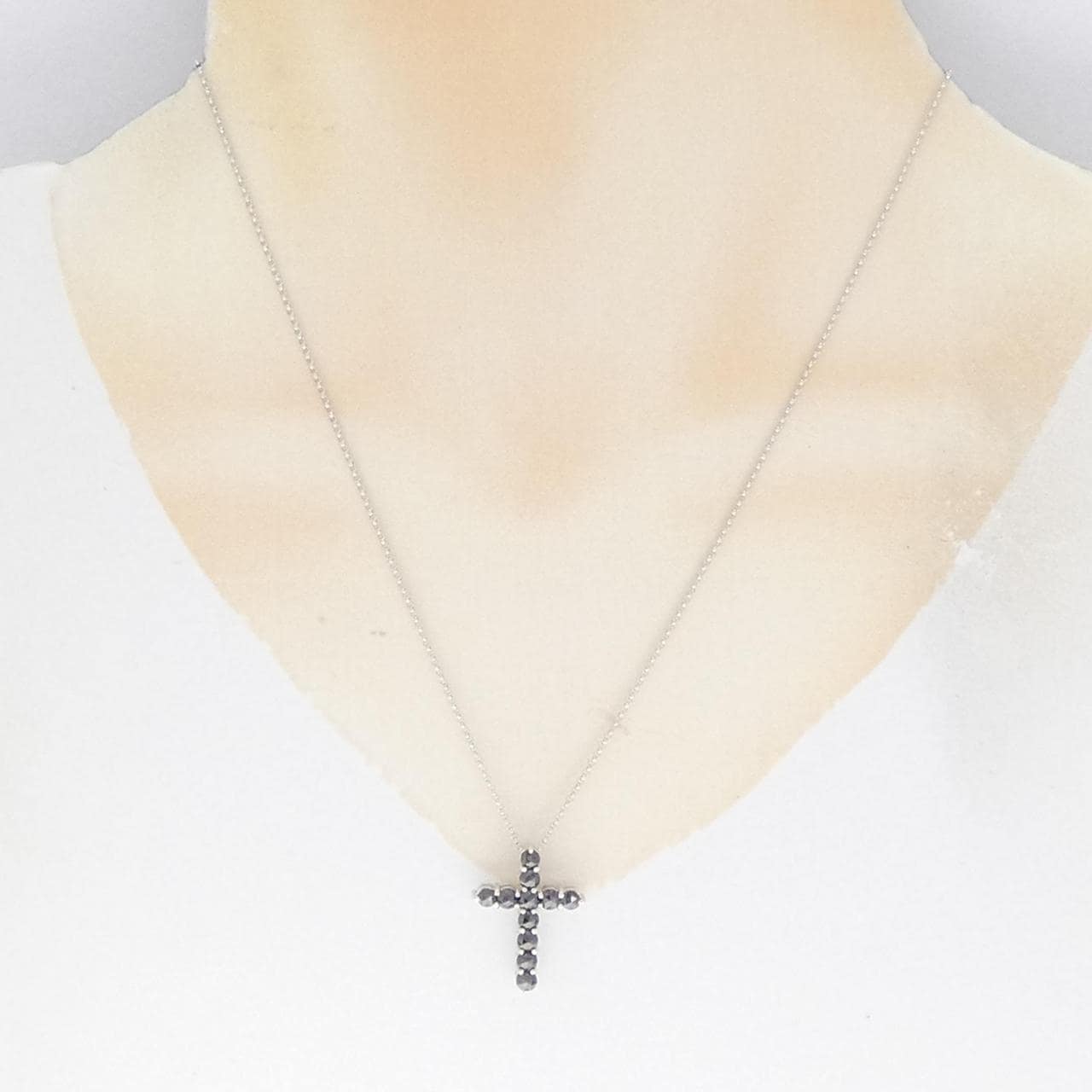 K18WG/750WG cross Diamond necklace 1.00CT