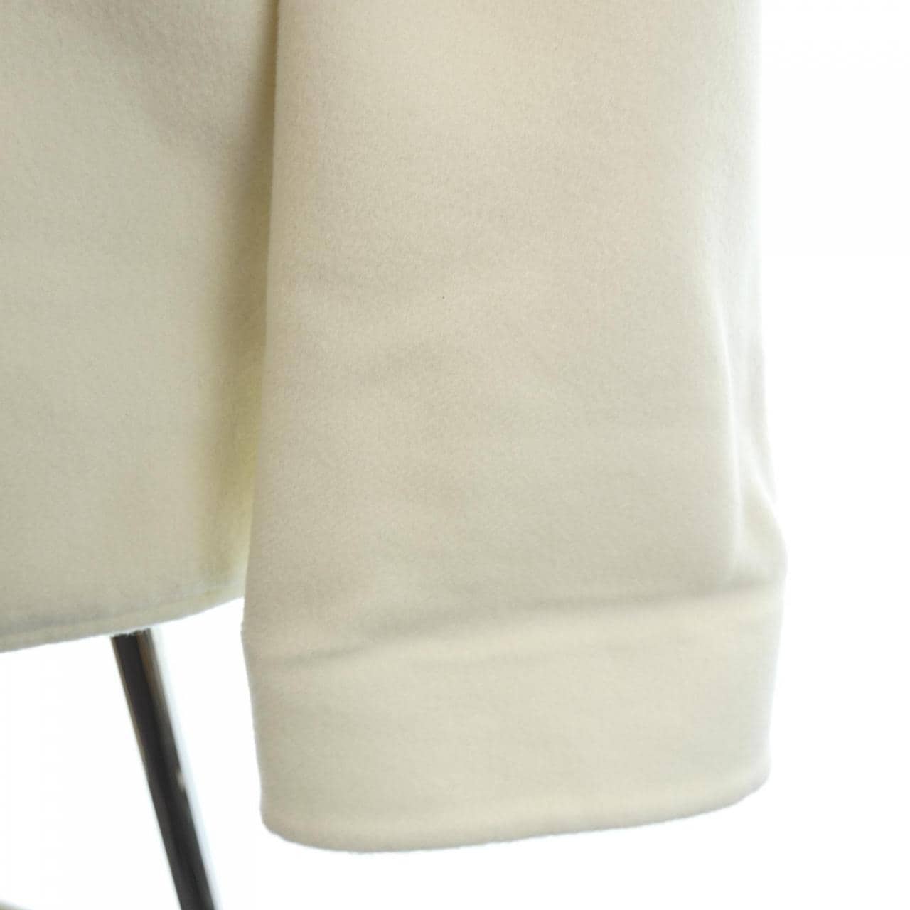 エルメス HERMES ダブルフェイス クルードセル ラムスキンボタン 4E0102DA コート