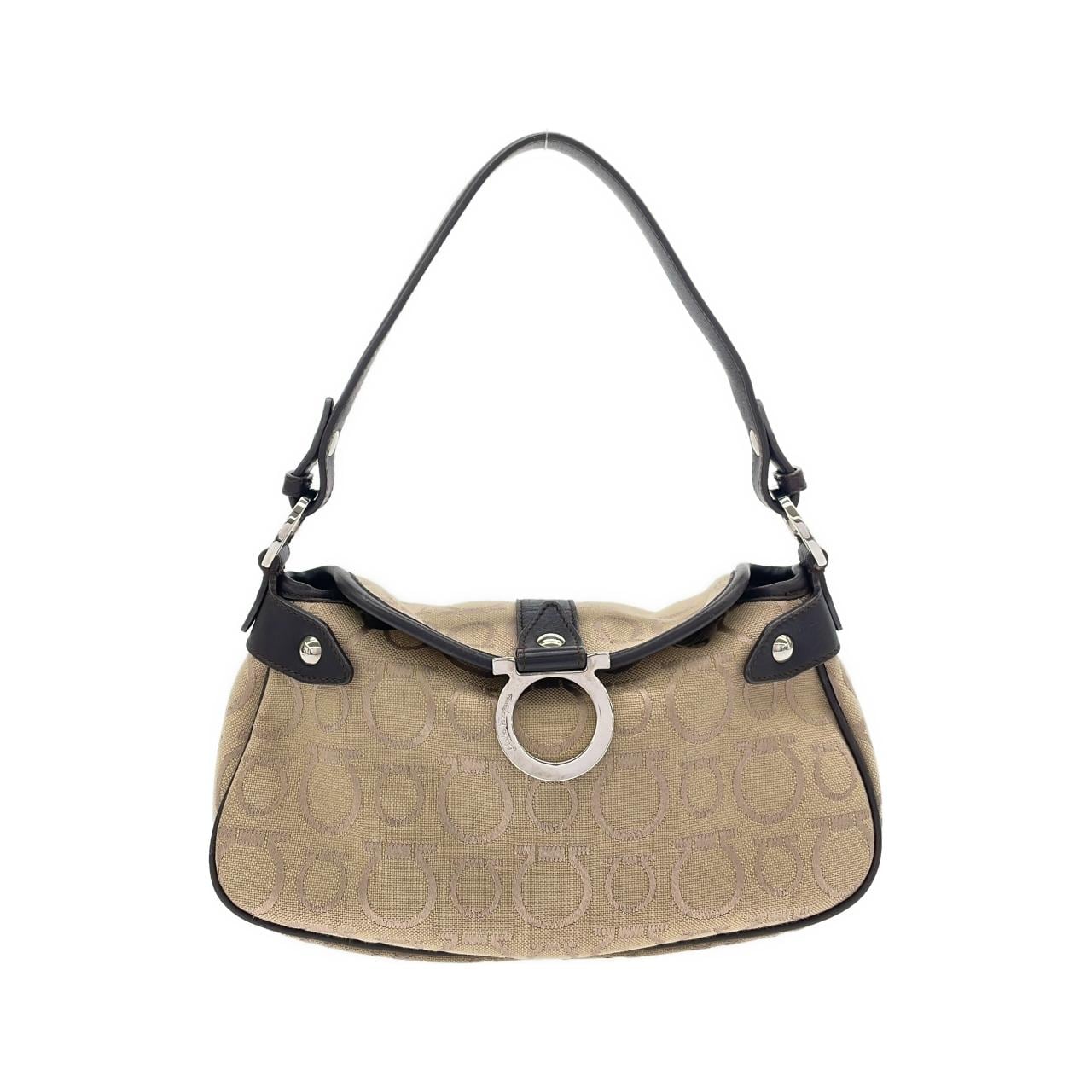 サルヴァトーレフェラガモ 21 6847 バッグ