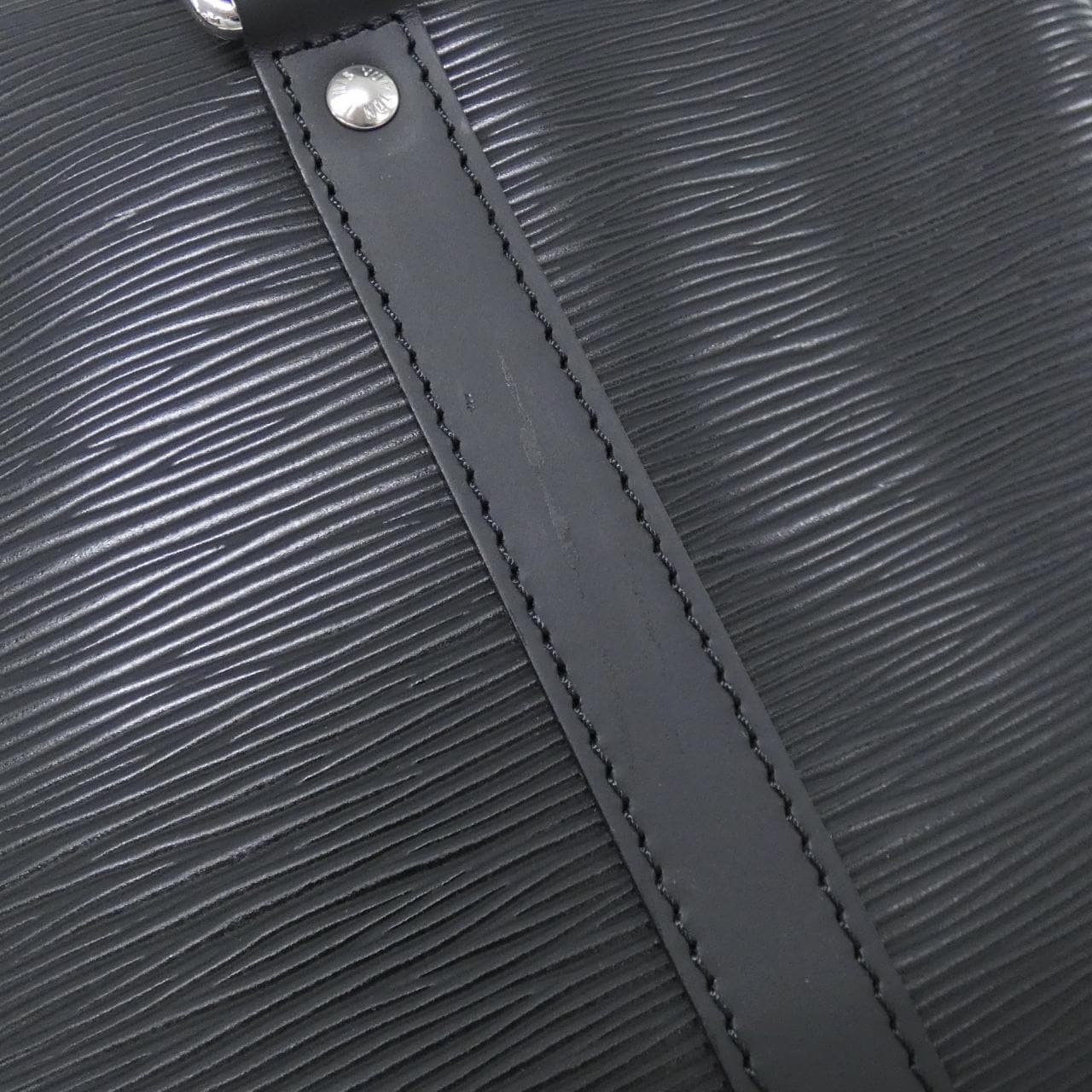 ルイヴィトン エピ ヴィヴィエンヌ MM M59122 バッグ