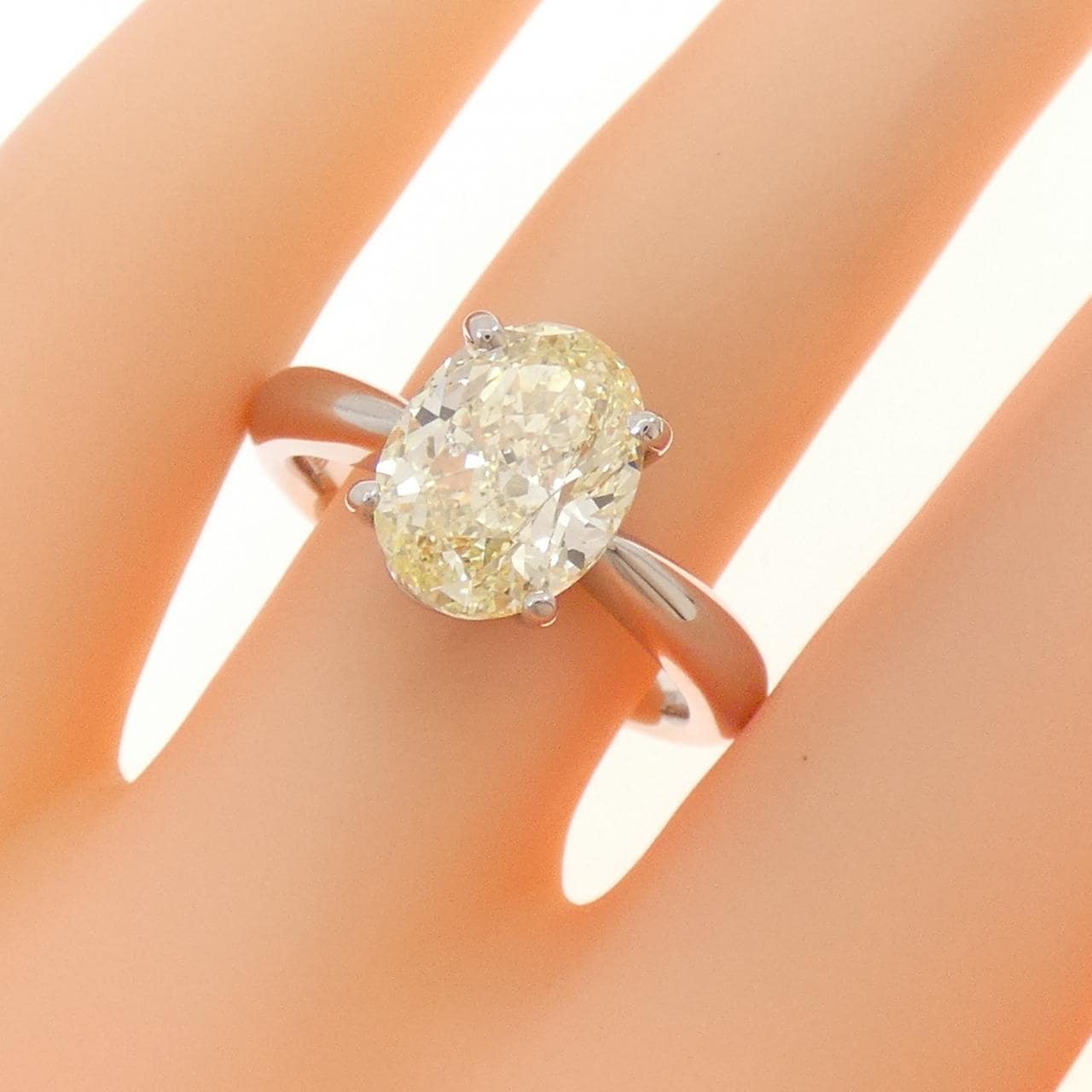 PT900 ダイヤモンド リング 3.018CT FLY SI1 オーバルカット