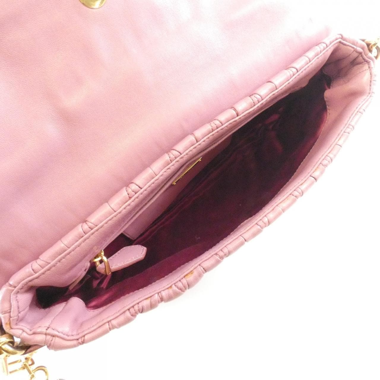 ミュウミュウ バッグ