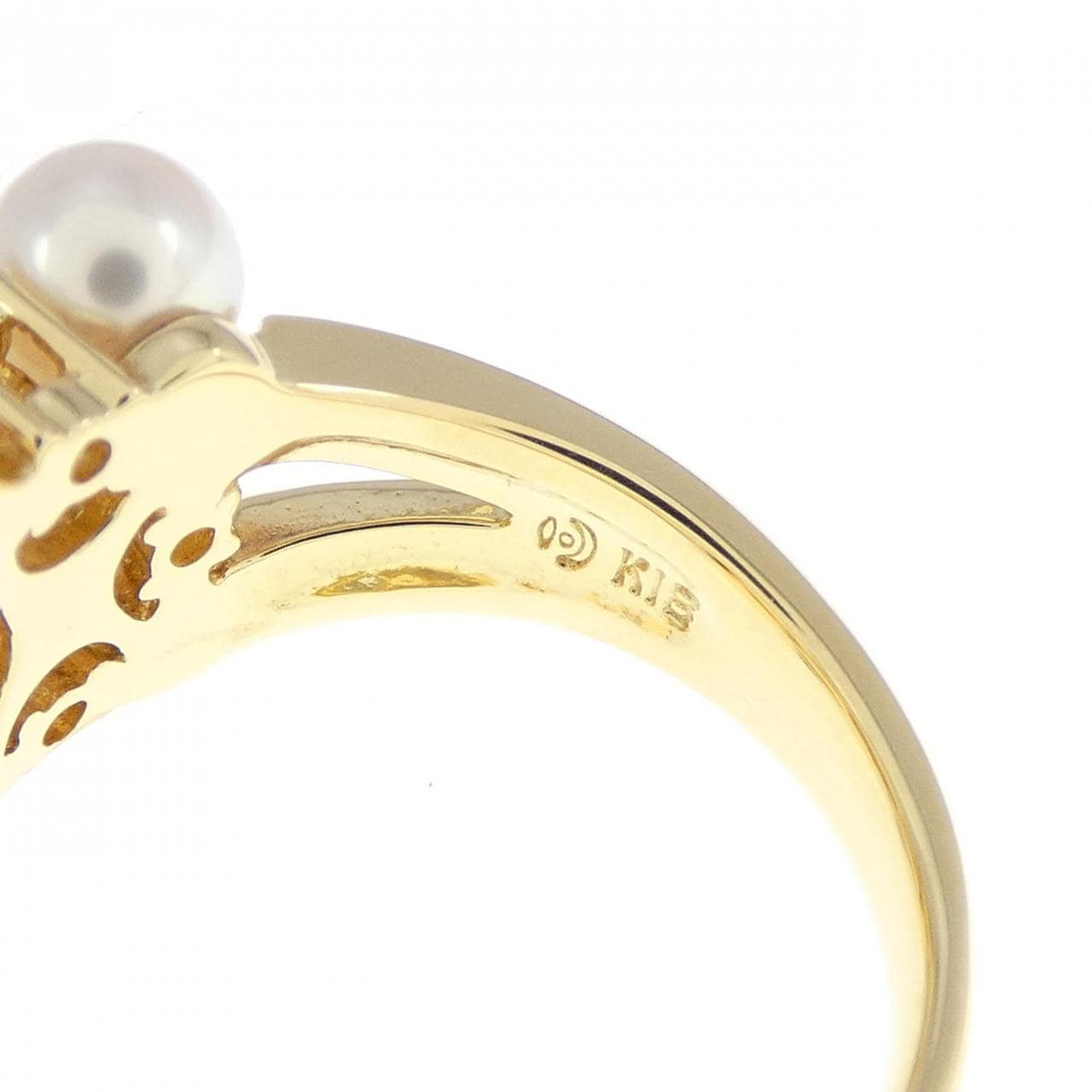 Tasaki Akoya pearl ring