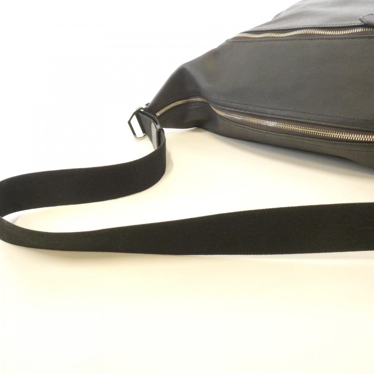 HERMES City Slide MM 070330CB Shoulder Bag