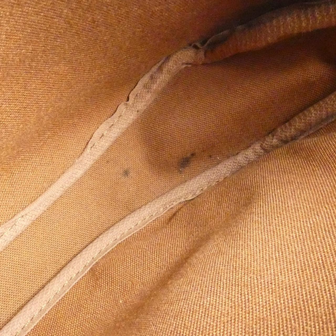 ルイヴィトン モノグラム ソミュール 30cm M42256 ショルダーバッグ