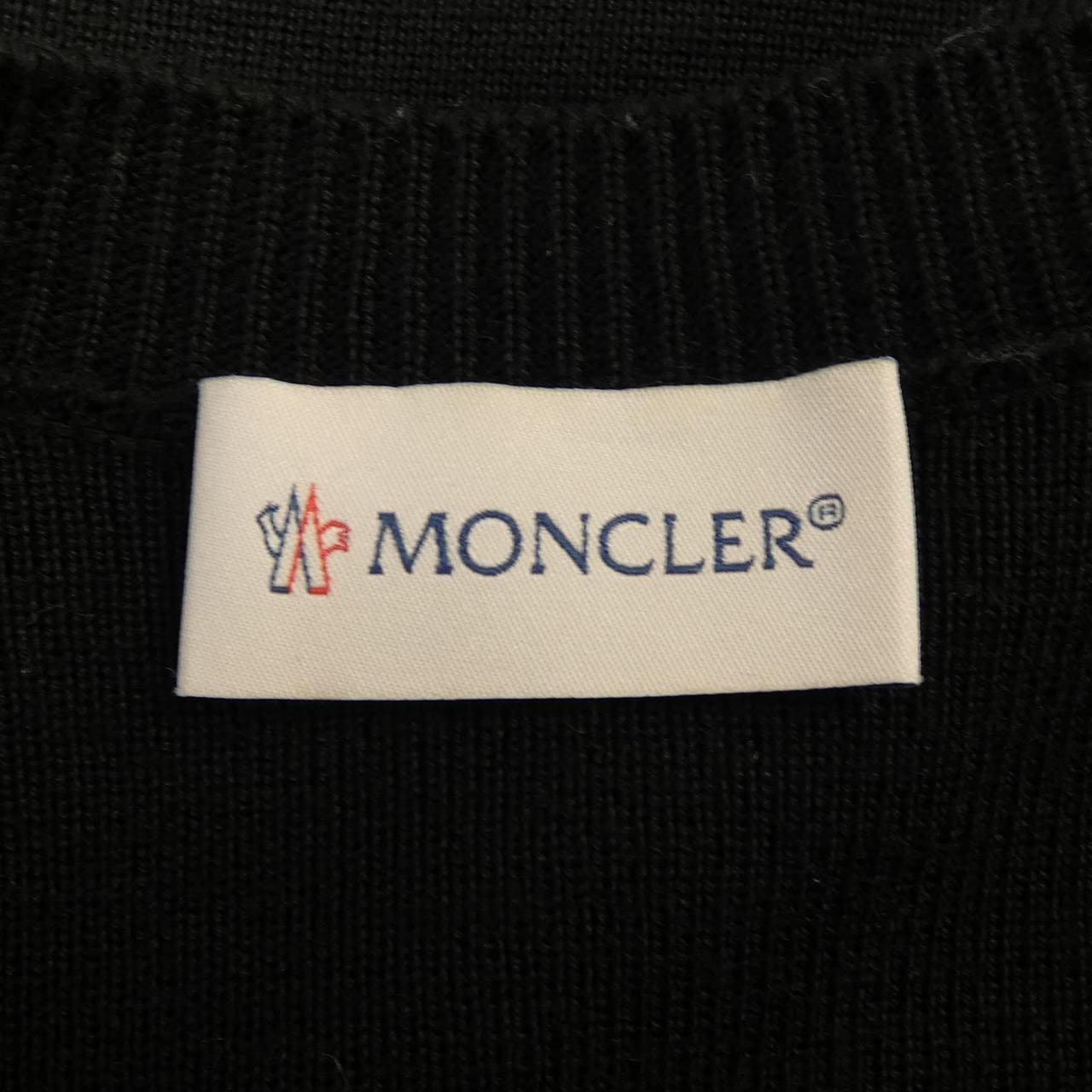 モンクレール MONCLER ダウンジャケット