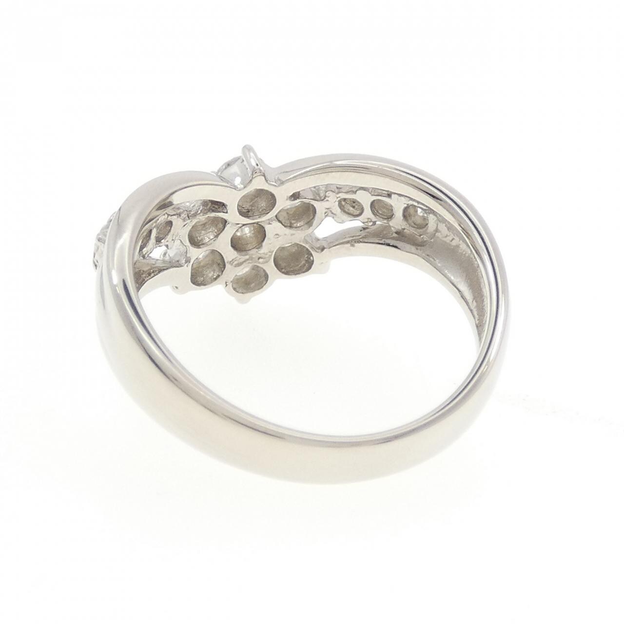PT900 フラワー ダイヤモンド リング 1.027CT